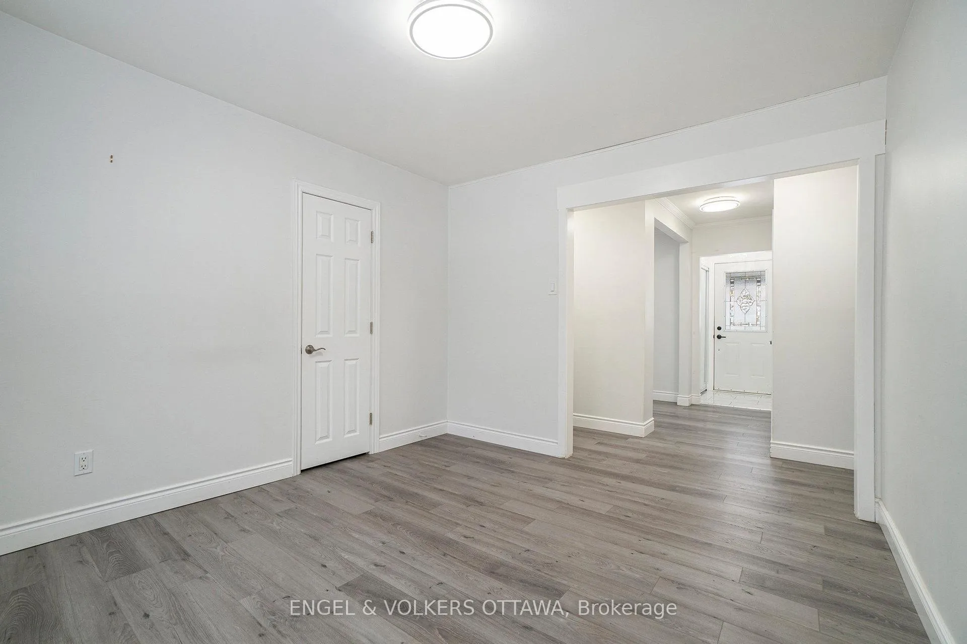 Photo 7 of Unit #A, 465 Newman Avenue, Ottawa, Overbrook/Castle Heights — HOMEH