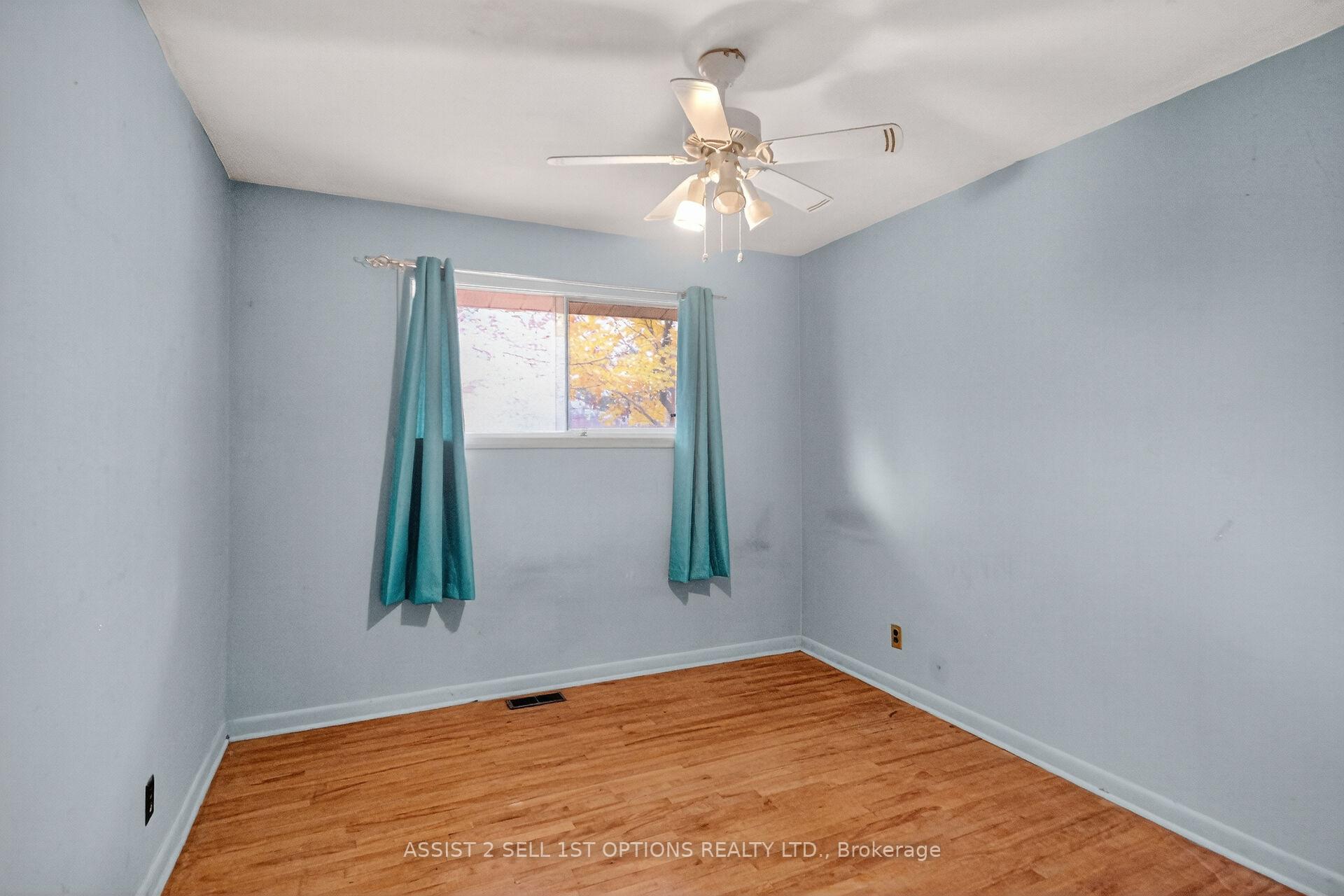 Photo 7 of 2096 Kingsley Road, Ottawa, Parkway Park — HOMEH