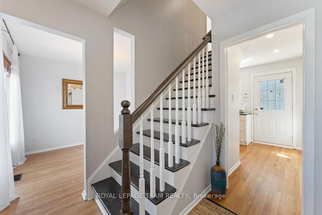 Photo 5 of 89 Crichton Street, Ottawa, New Edinburgh — HOMEH