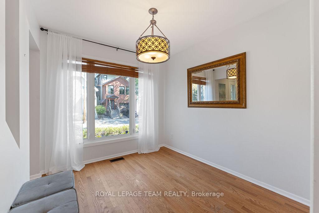 Photo 7 of 89 Crichton Street, Ottawa, New Edinburgh — HOMEH