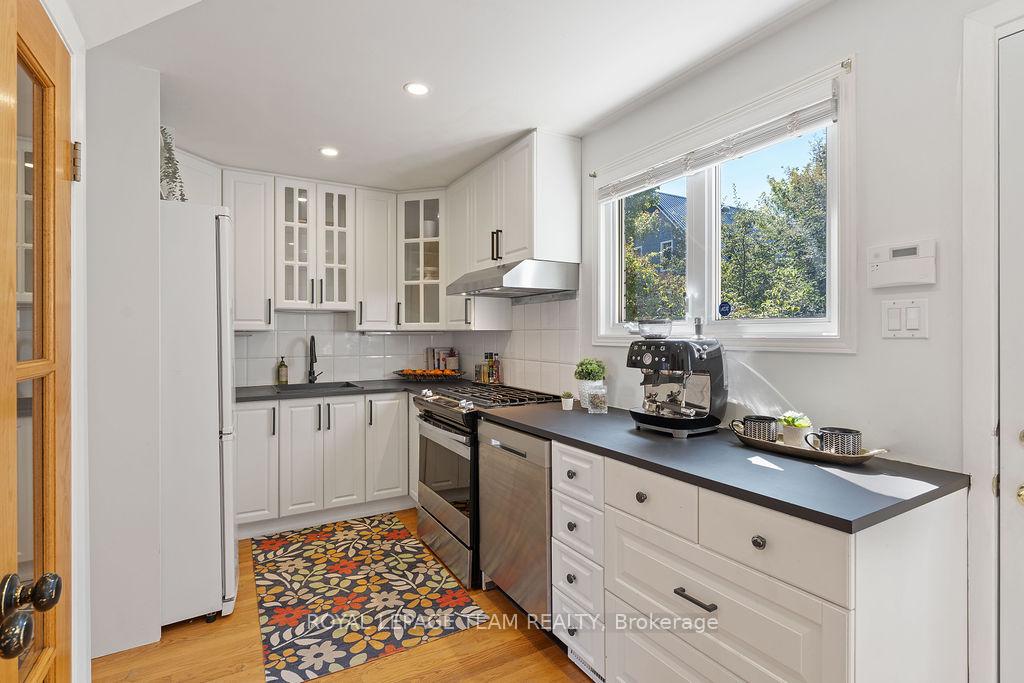 Photo 11 of 89 Crichton Street, Ottawa, New Edinburgh — HOMEH