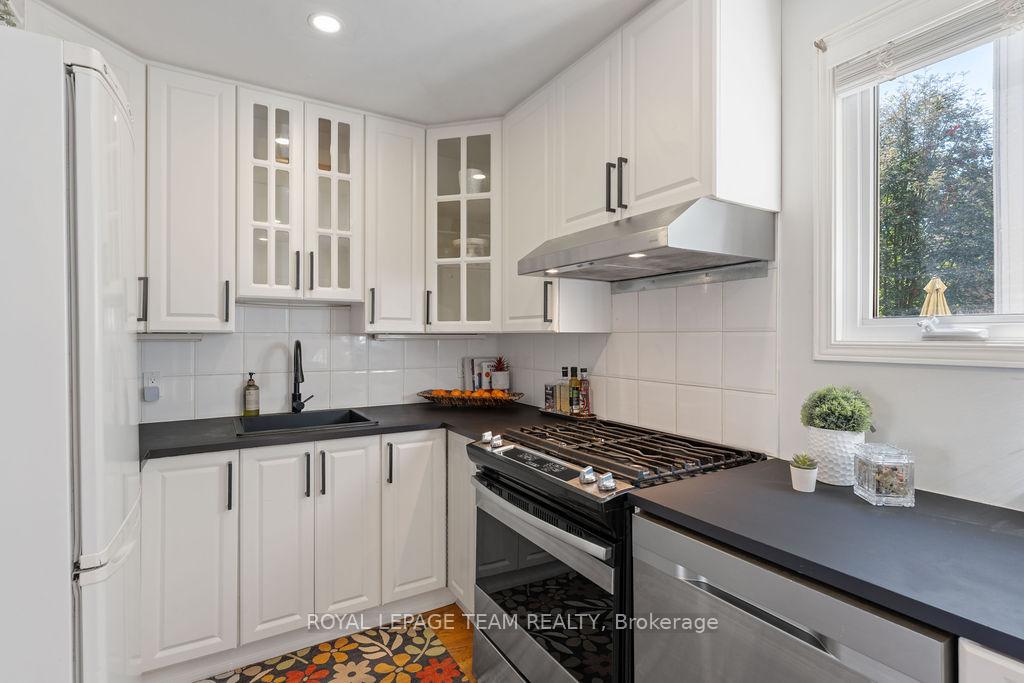 Photo 12 of 89 Crichton Street, Ottawa, New Edinburgh — HOMEH