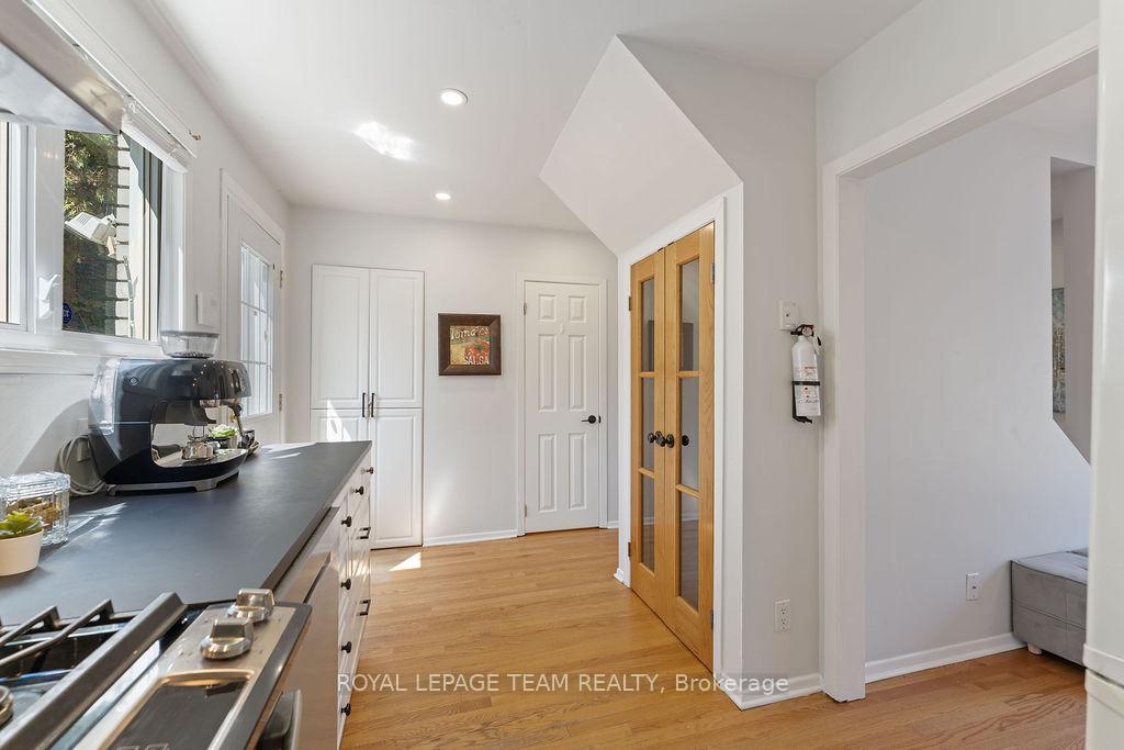 Photo 13 of 89 Crichton Street, Ottawa, New Edinburgh — HOMEH