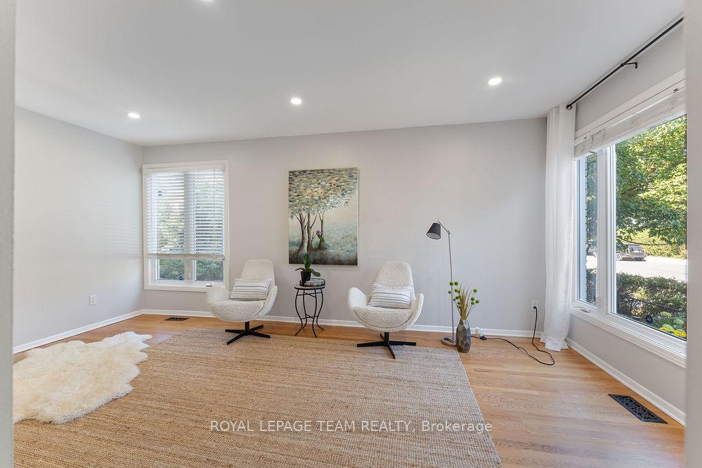 Photo 15 of 89 Crichton Street, Ottawa, New Edinburgh — HOMEH