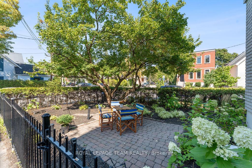 Photo 35 of 89 Crichton Street, Ottawa, New Edinburgh — HOMEH