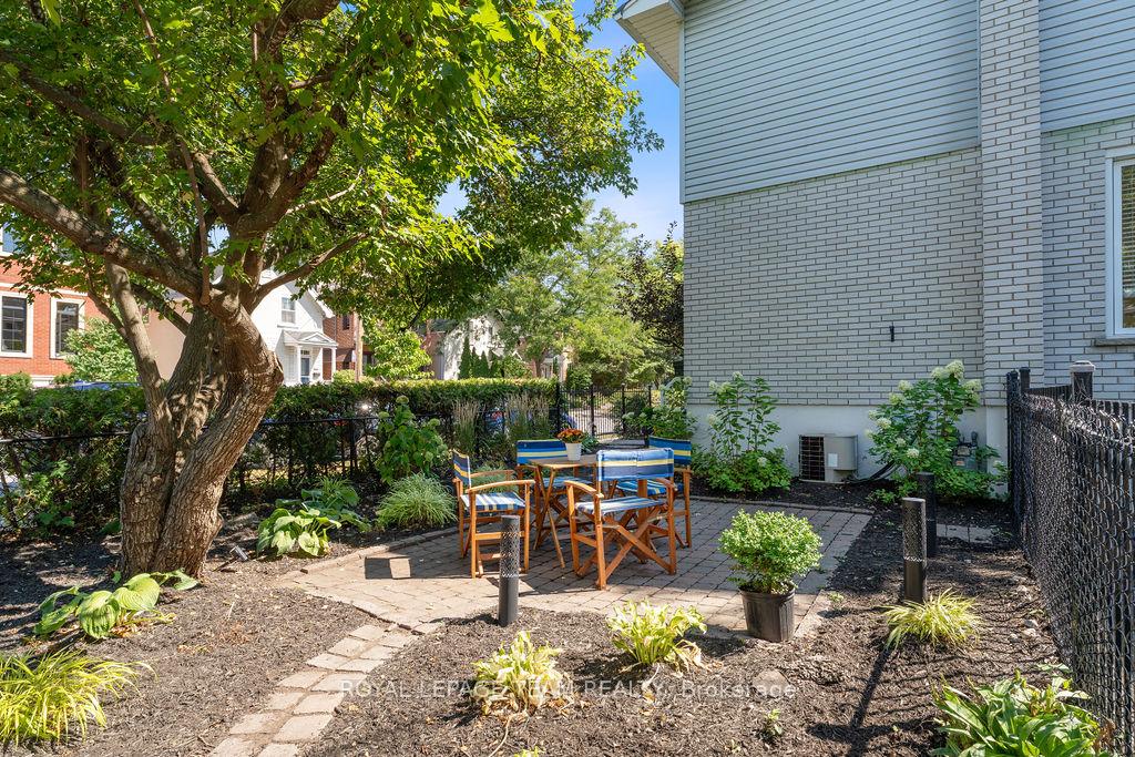 Photo 36 of 89 Crichton Street, Ottawa, New Edinburgh — HOMEH