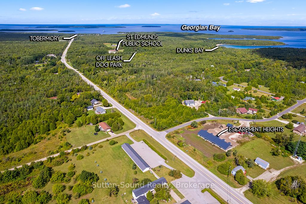 Photo 3 of Unit 2, 18 Maple Golf Crescent, Northern Bruce Peninsula — HOMEH