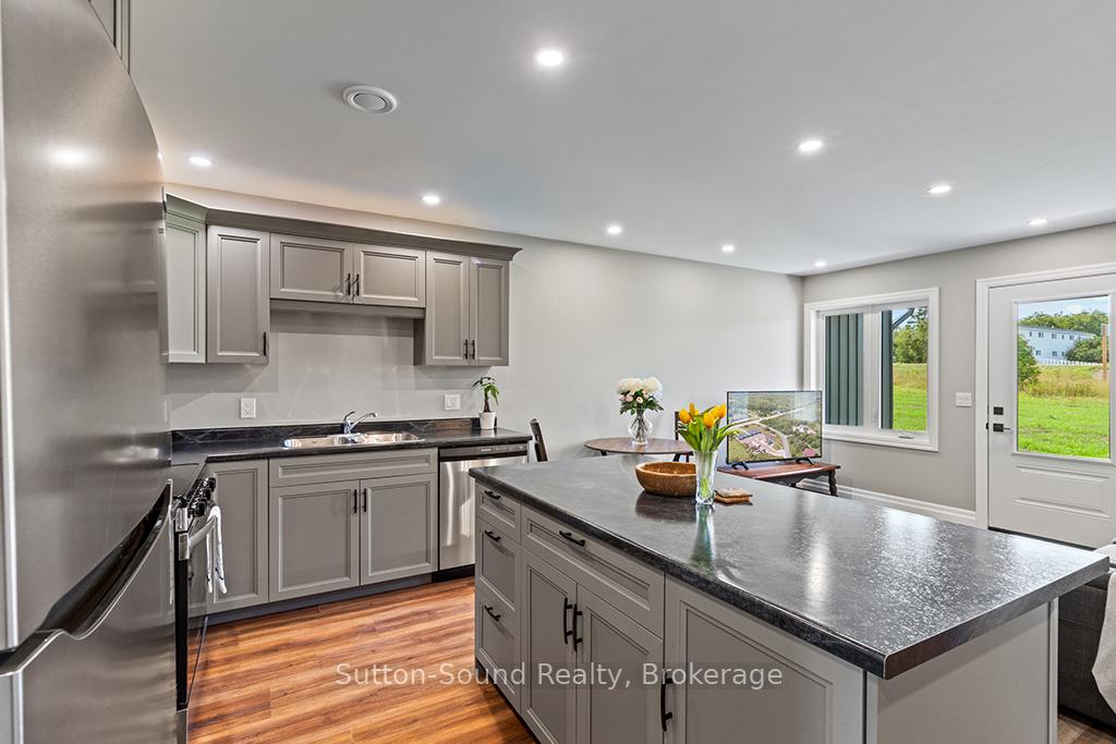 Photo 19 of Unit 2, 18 Maple Golf Crescent, Northern Bruce Peninsula — HOMEH