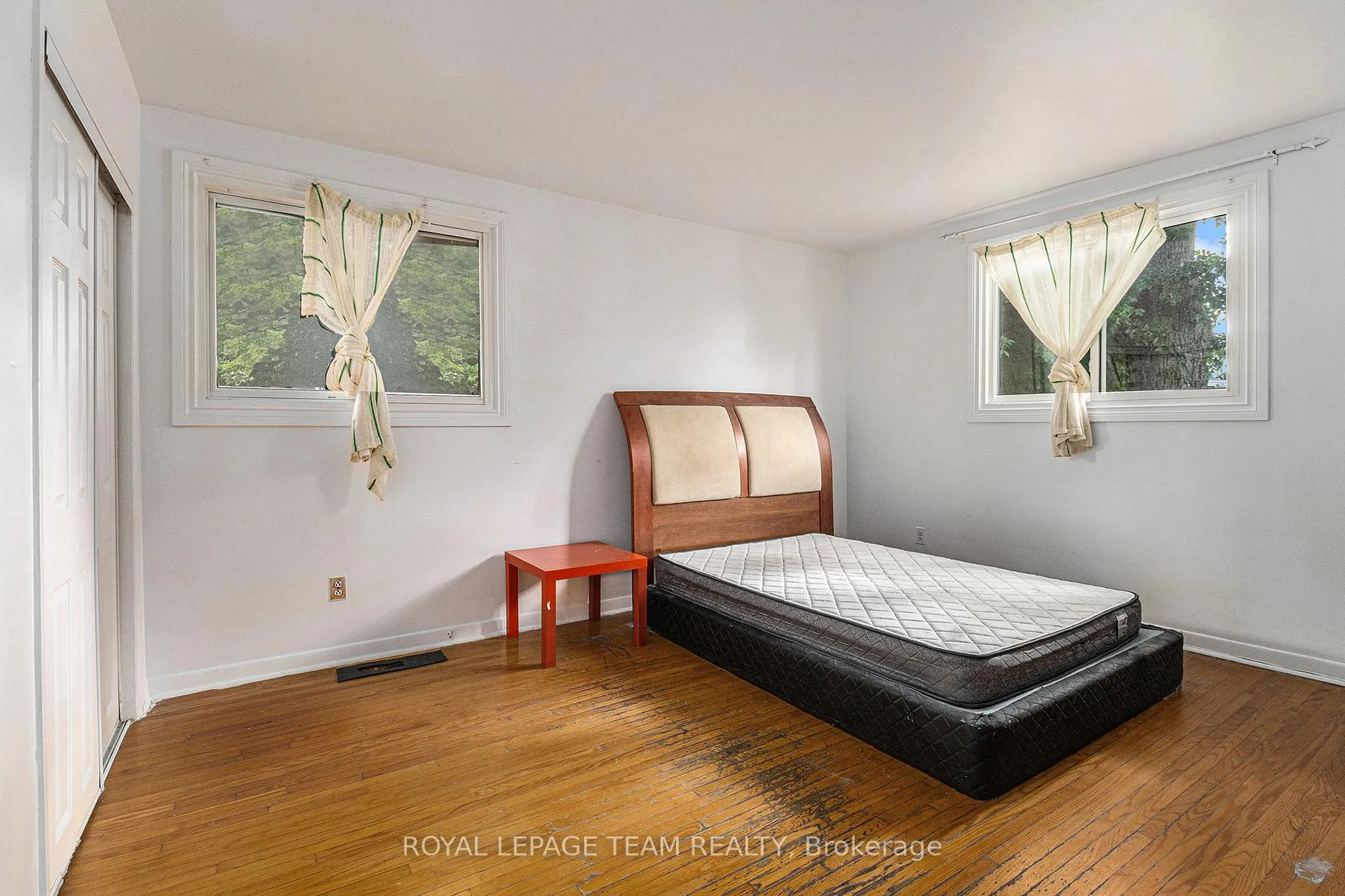 Photo 11 of 1285 Fellows Road, Ottawa, Parkway Park — HOMEH