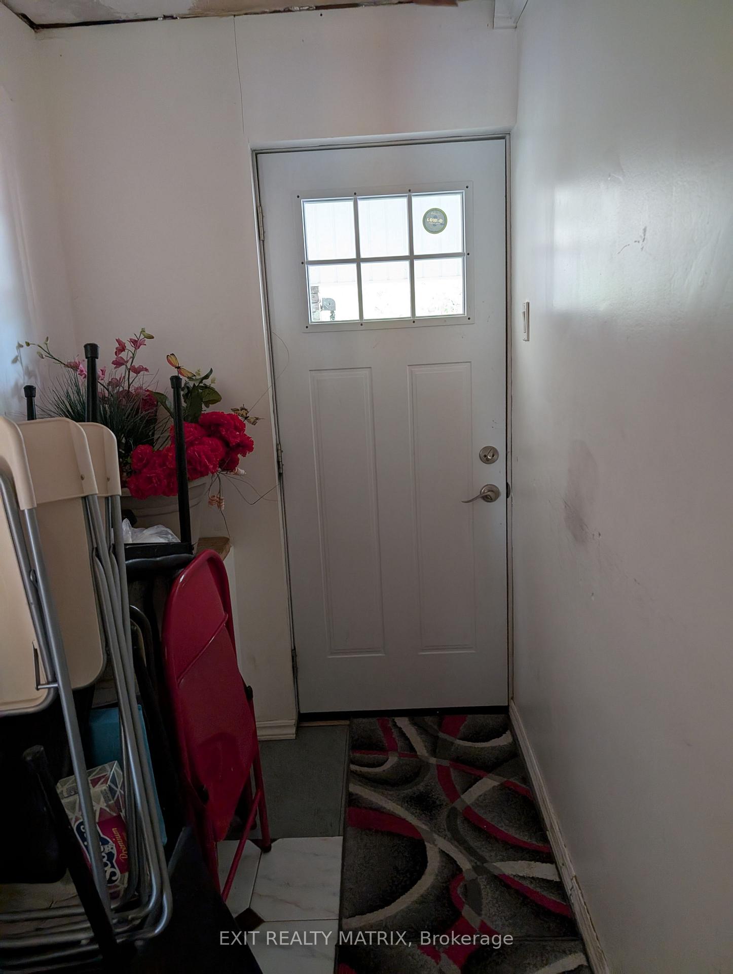 Photo 9 of 393 Donald Street, Ottawa, Overbrook/Castle Heights — HOMEH