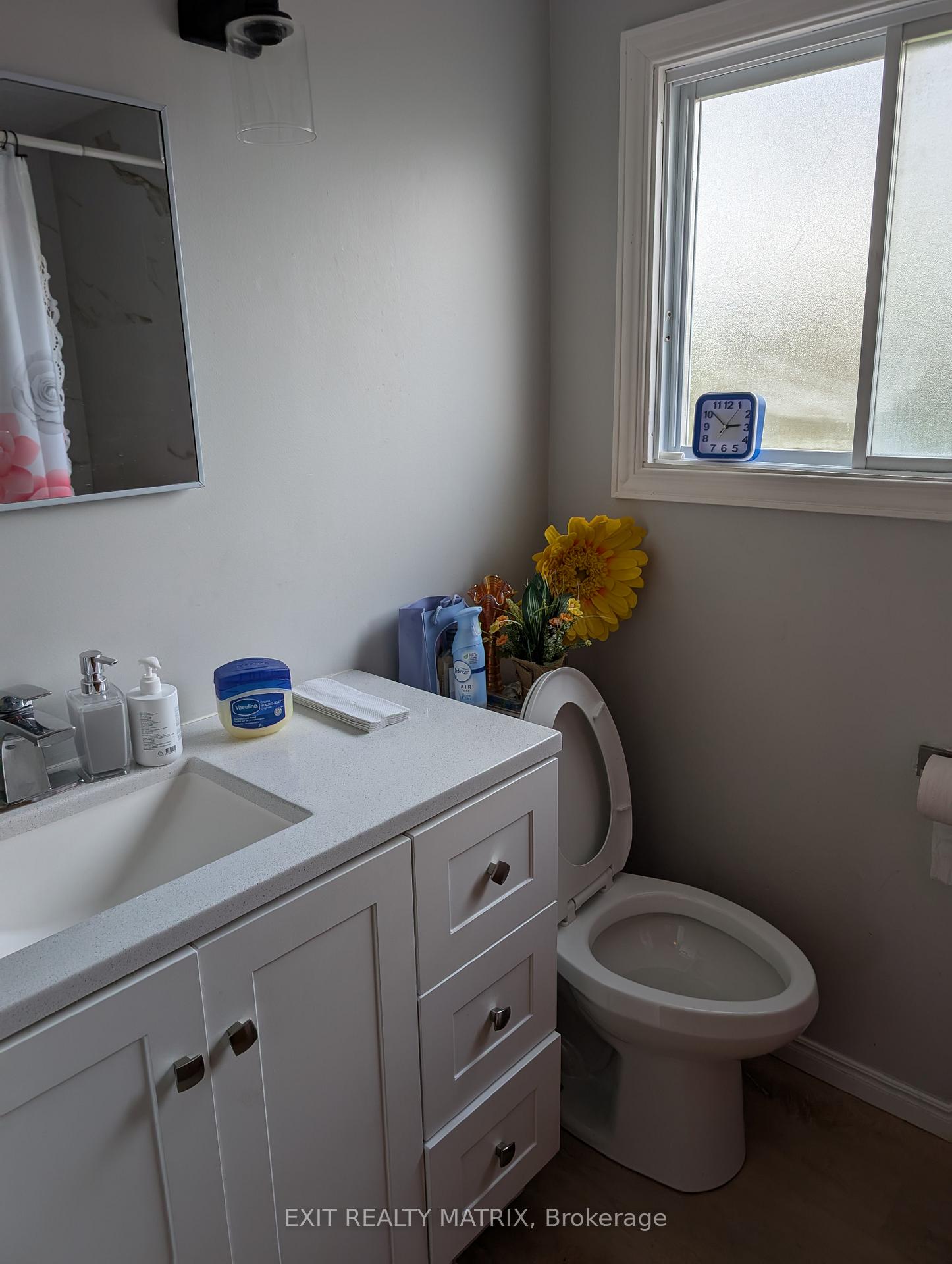 Photo 11 of 393 Donald Street, Ottawa, Overbrook/Castle Heights — HOMEH
