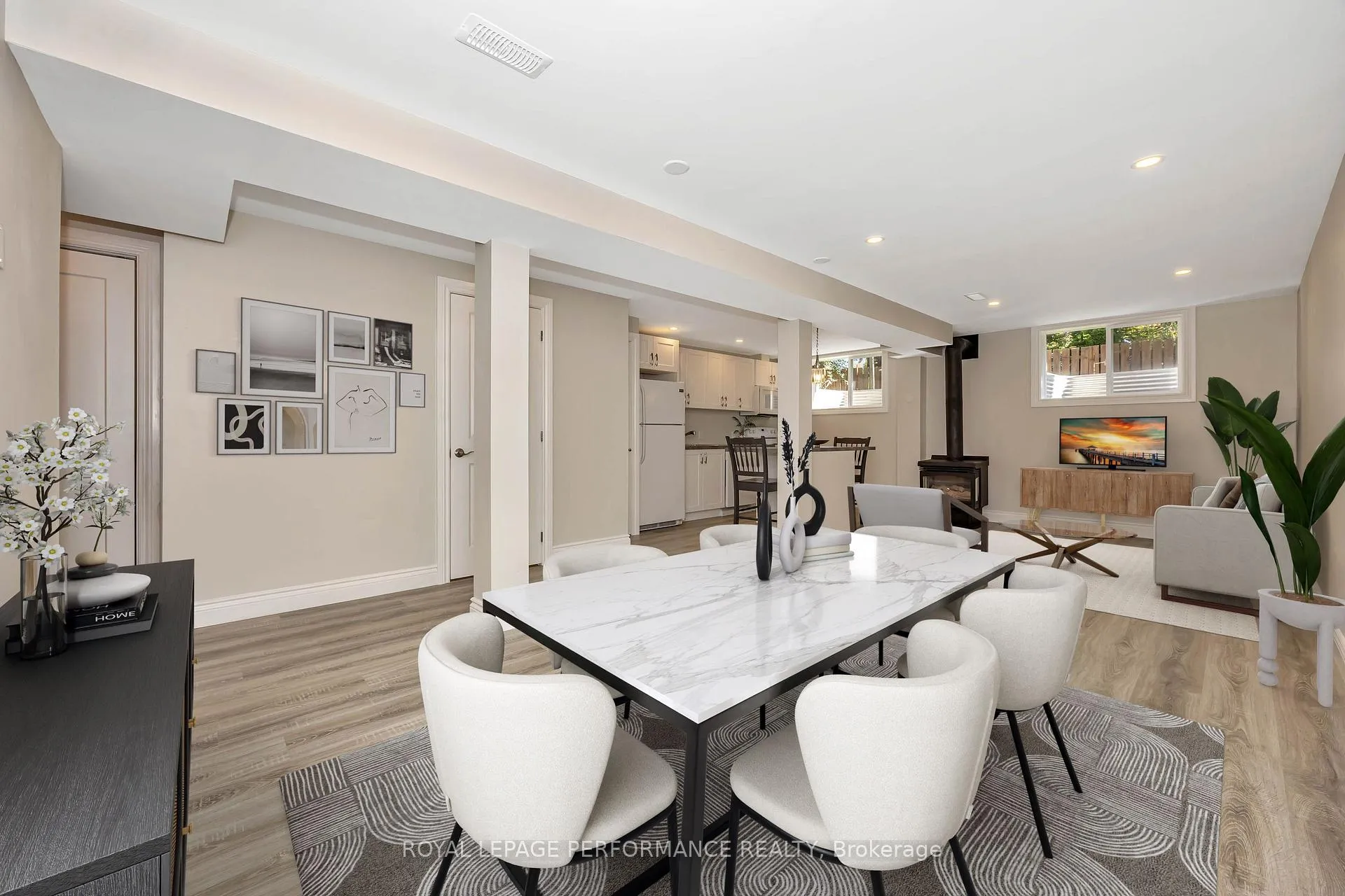 Photo 5 of Unit B, 336 Tulip Crescent, Ottawa, Chatelaine Village — HOMEH