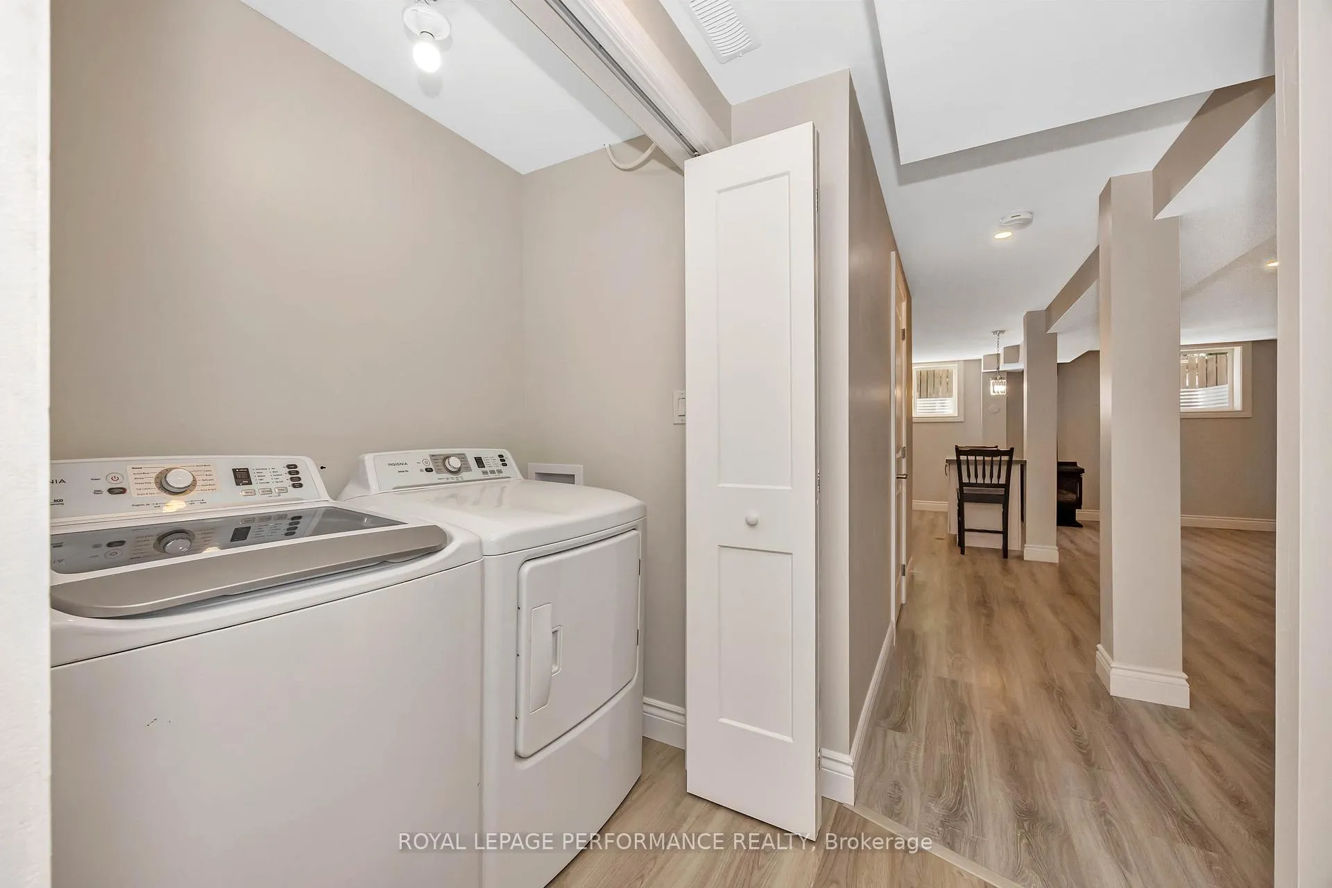 Photo 16 of Unit B, 336 Tulip Crescent, Ottawa, Chatelaine Village — HOMEH