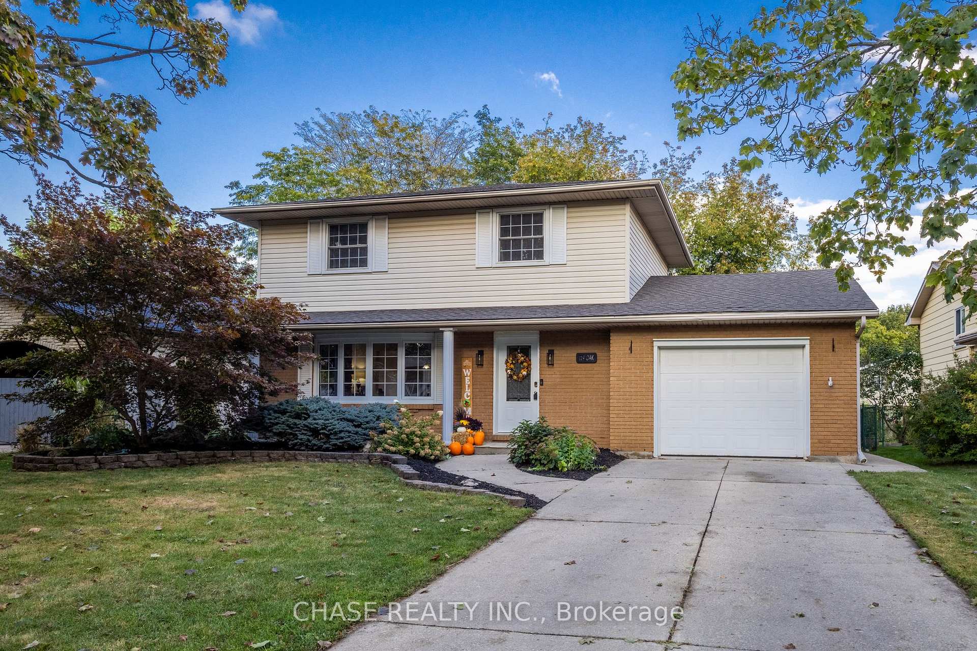 Photo 1 of 119 Oak Street, Norfolk, Simcoe — HOMEH