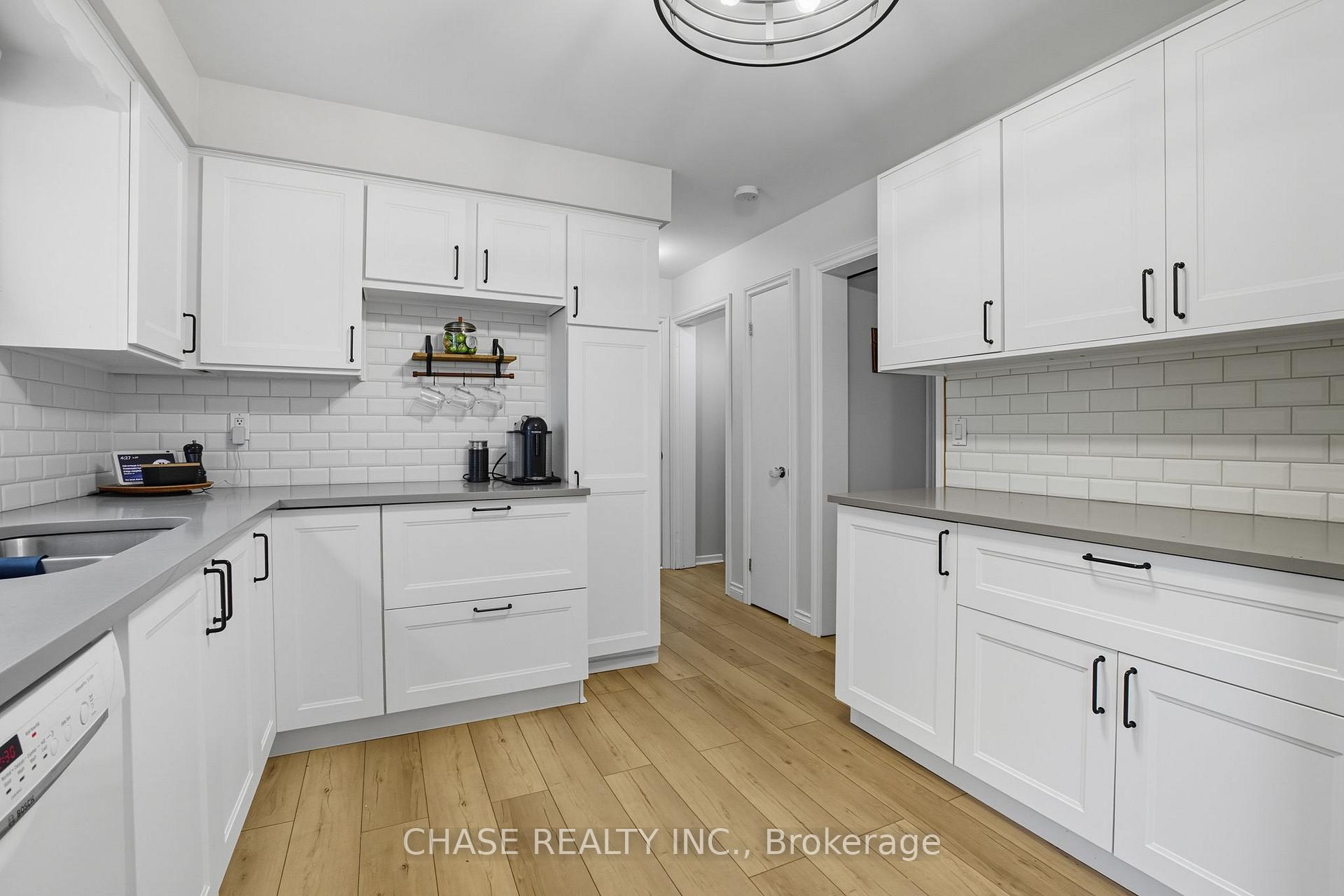 Photo 11 of 119 Oak Street, Norfolk, Simcoe — HOMEH
