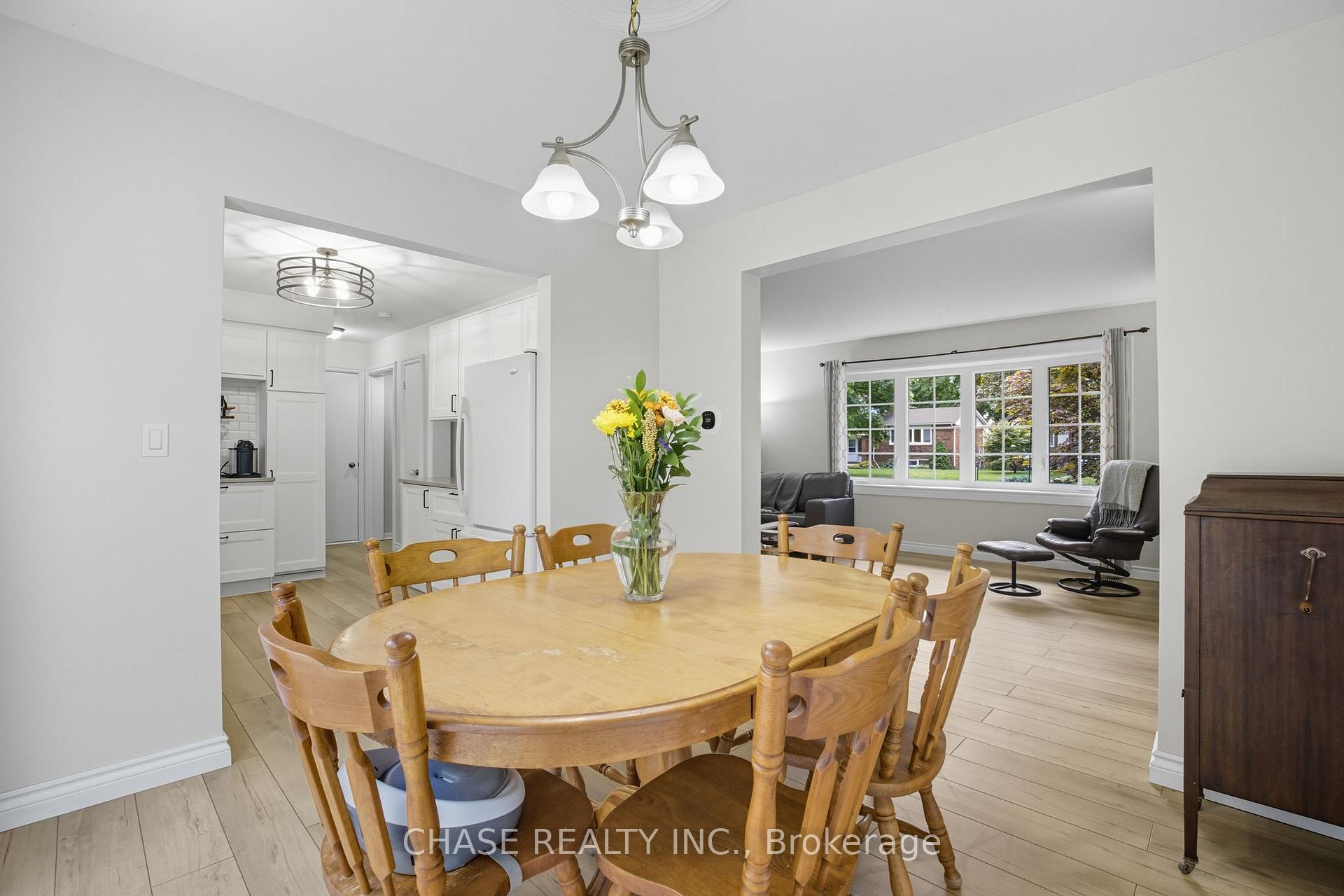 Photo 13 of 119 Oak Street, Norfolk, Simcoe — HOMEH