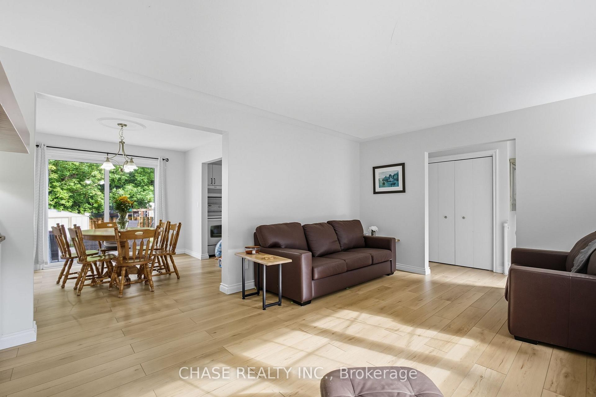 Photo 17 of 119 Oak Street, Norfolk, Simcoe — HOMEH