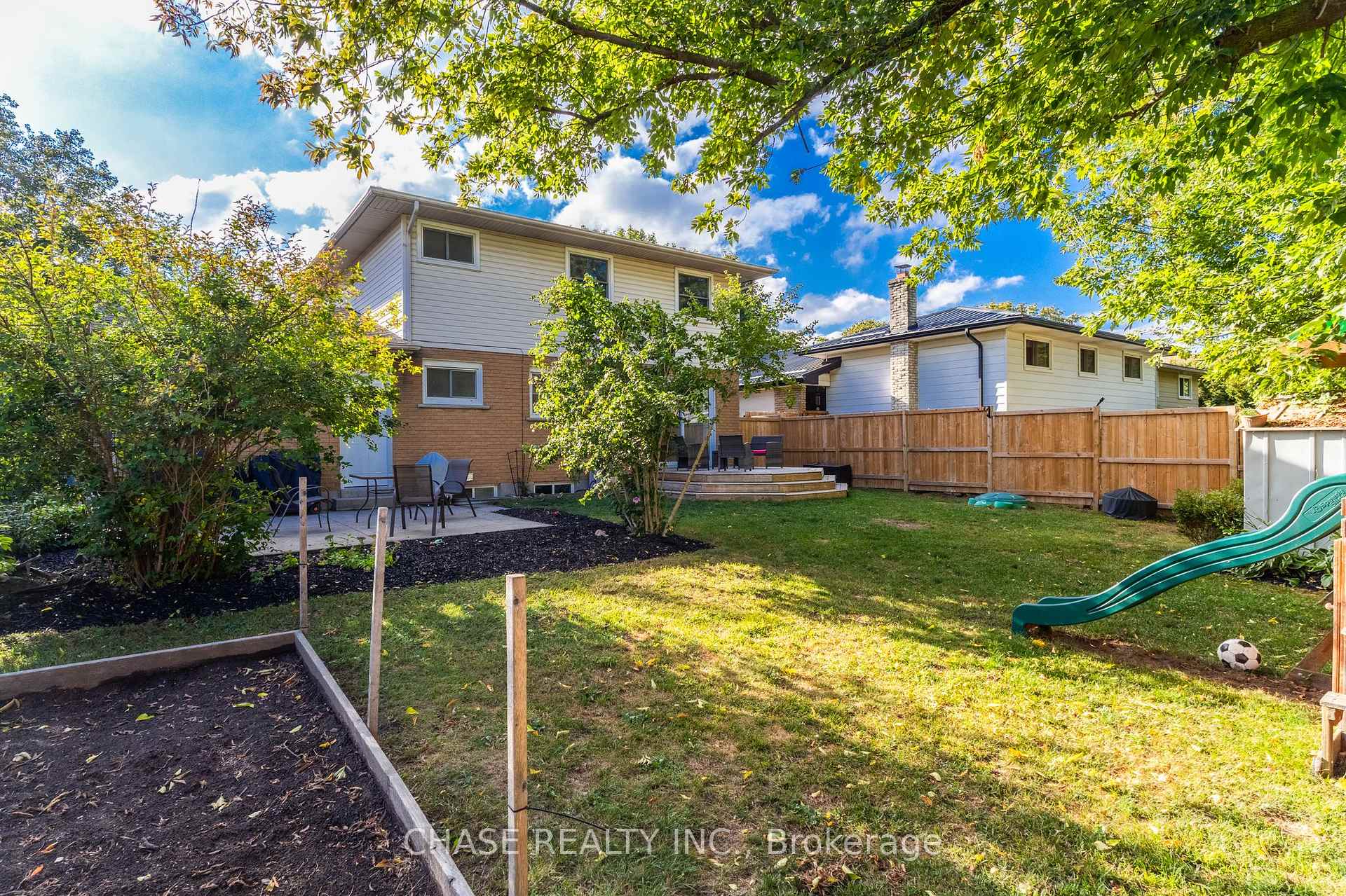 Photo 45 of 119 Oak Street, Norfolk, Simcoe — HOMEH