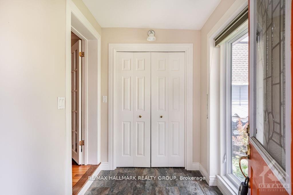 Photo 3 of 48 Springfield Road, Ottawa, Lindenlea — HOMEH