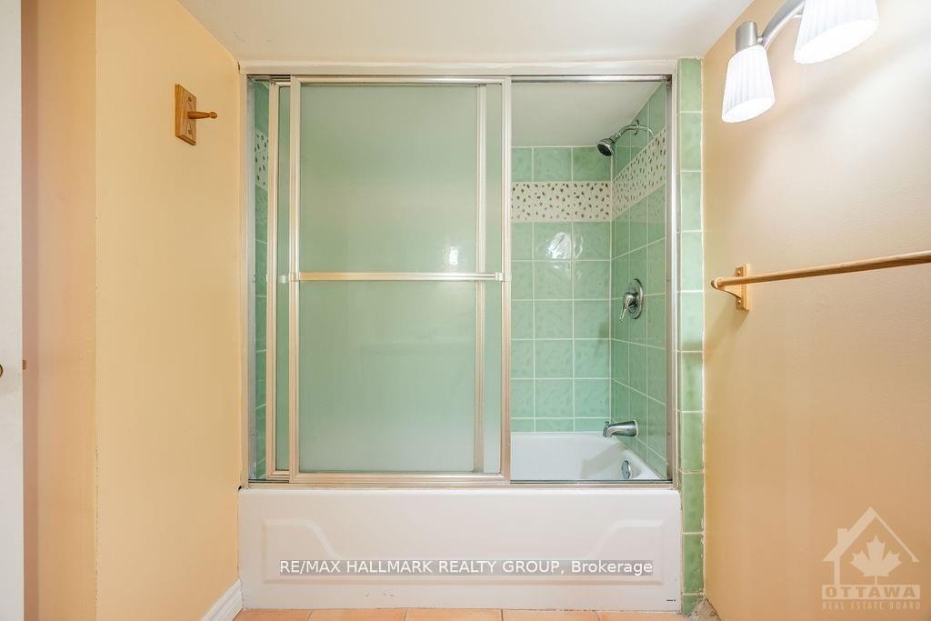 Photo 21 of 48 Springfield Road, Ottawa, Lindenlea — HOMEH