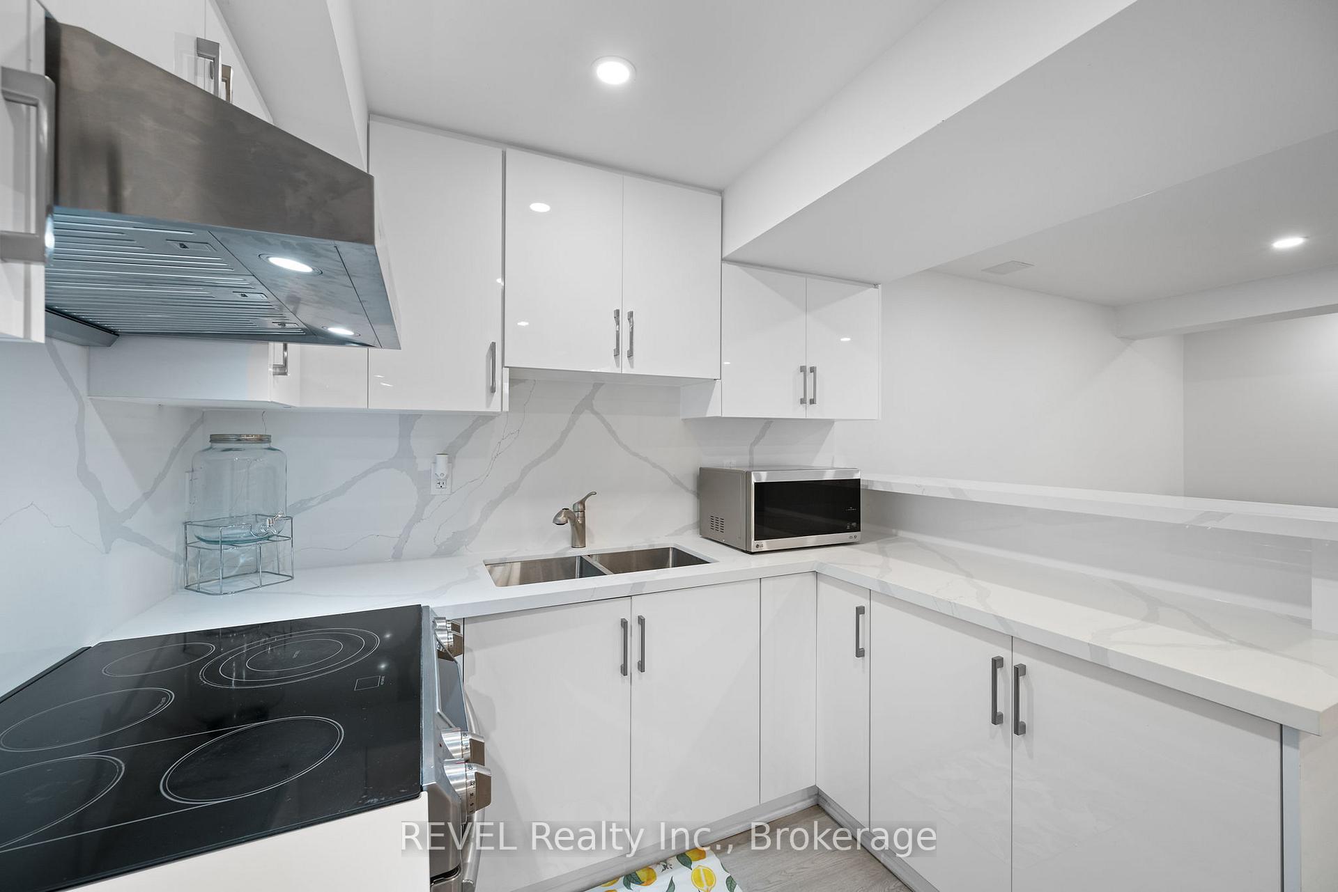 Photo 7 of Unit Lower, 14 Michaela Crescent, Pelham, Fonthill — HOMEH