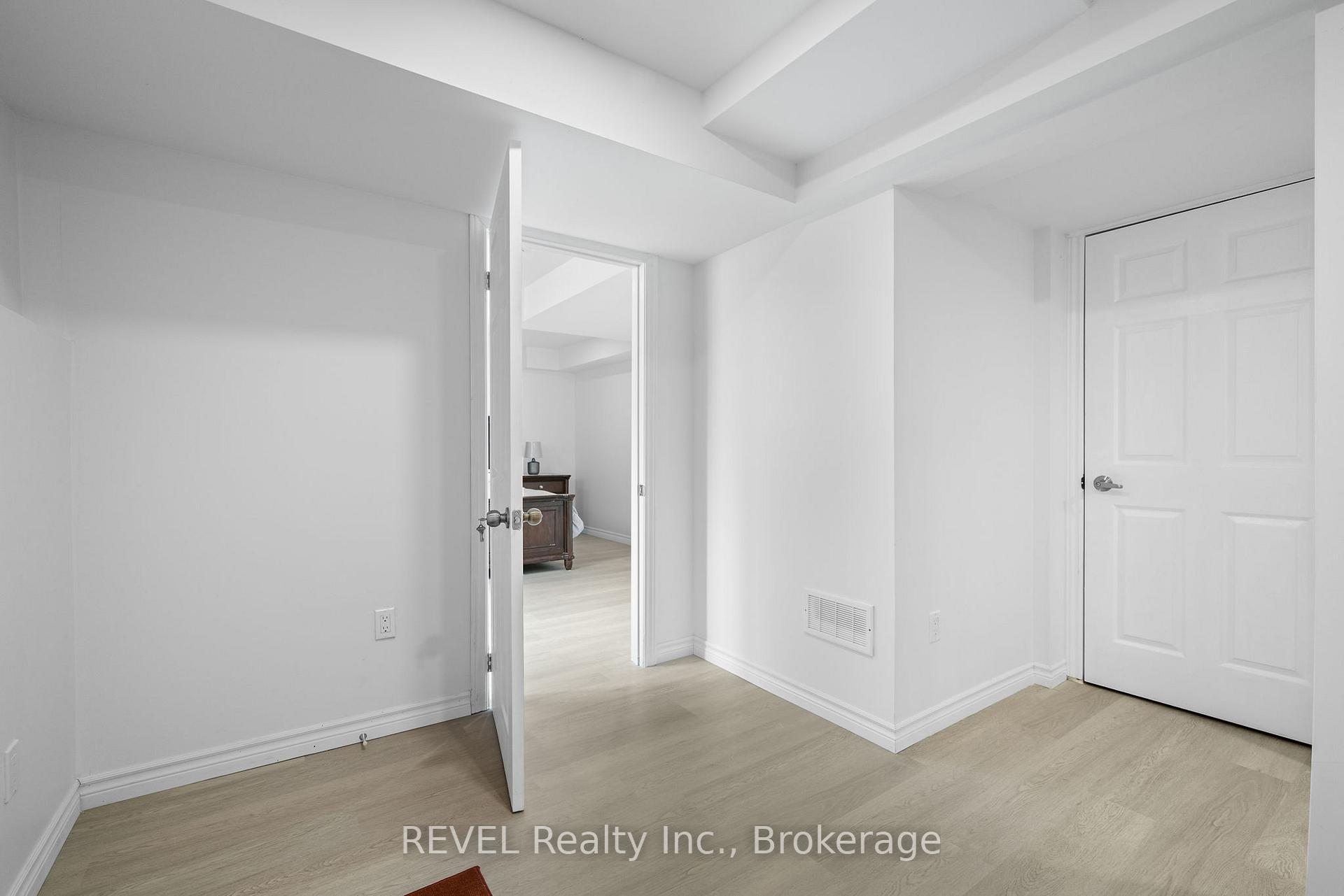 Photo 14 of Unit Lower, 14 Michaela Crescent, Pelham, Fonthill — HOMEH
