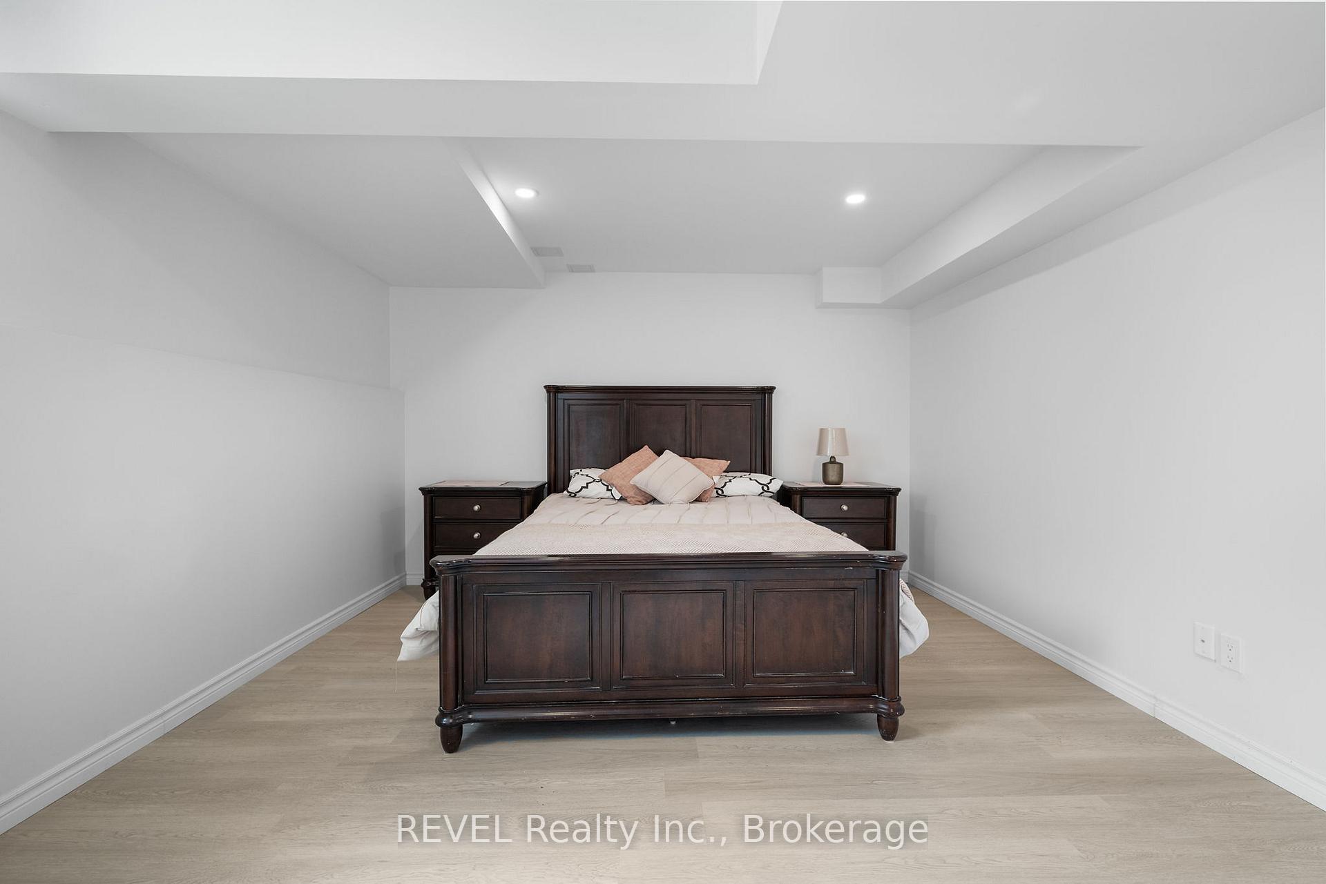 Photo 15 of Unit Lower, 14 Michaela Crescent, Pelham, Fonthill — HOMEH