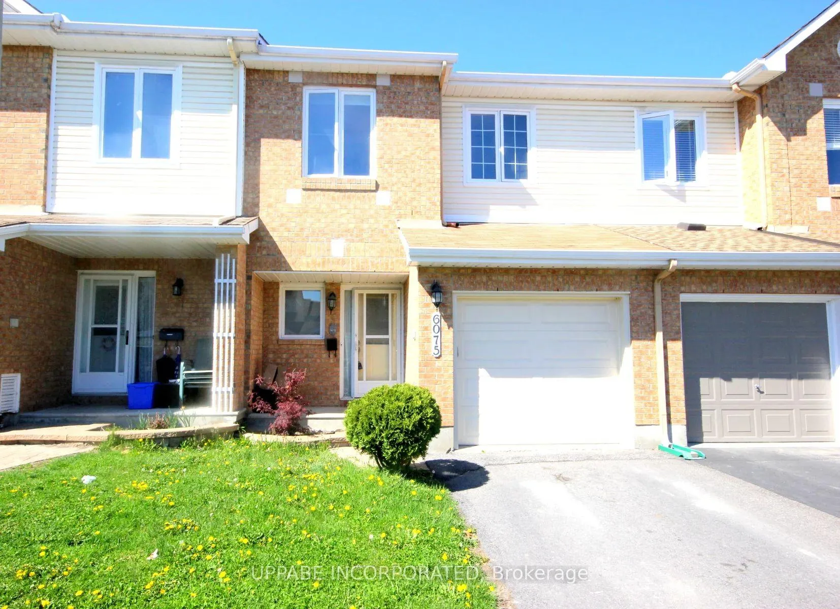 Photo 1 of 6075 Pineglade Crescent, Ottawa, Chapel Hill South - Orleans Village — HOMEH