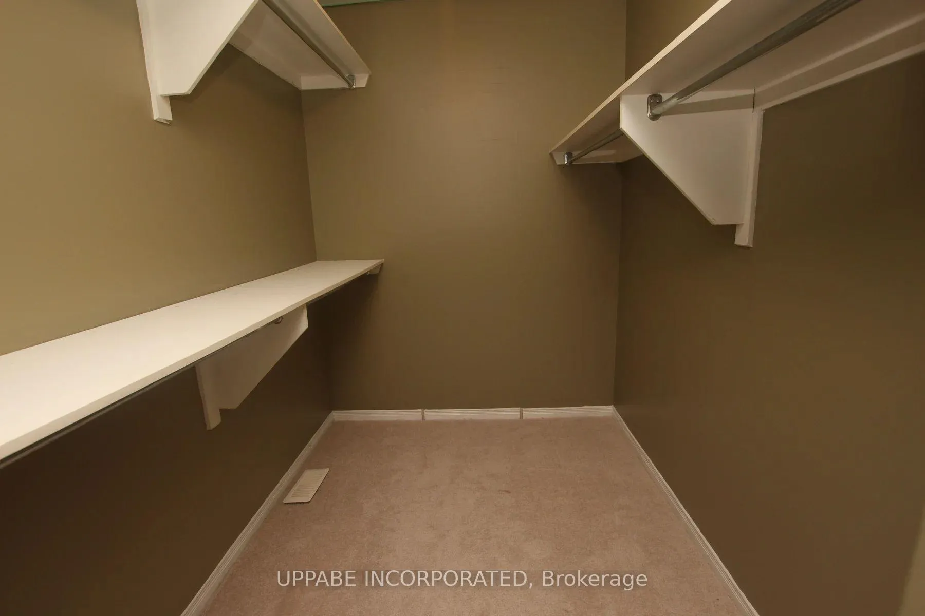 Photo 6 of 6075 Pineglade Crescent, Ottawa, Chapel Hill South - Orleans Village — HOMEH