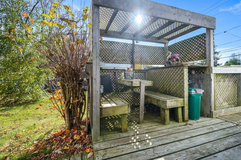 Photo 23 of 9 Hillcrest Avenue, Parry Sound — HOMEH