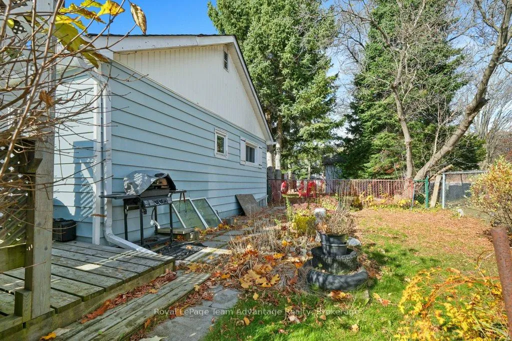 Photo 24 of 9 Hillcrest Avenue, Parry Sound — HOMEH