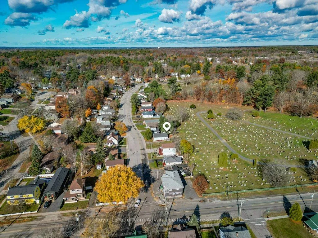 Photo 30 of 9 Hillcrest Avenue, Parry Sound — HOMEH