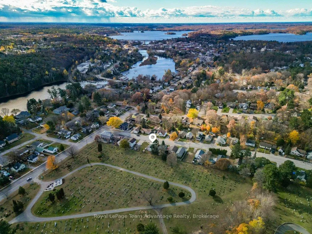 Photo 32 of 9 Hillcrest Avenue, Parry Sound — HOMEH