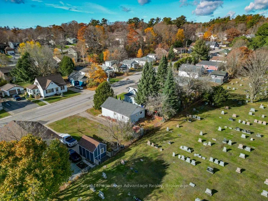 Photo 34 of 9 Hillcrest Avenue, Parry Sound — HOMEH