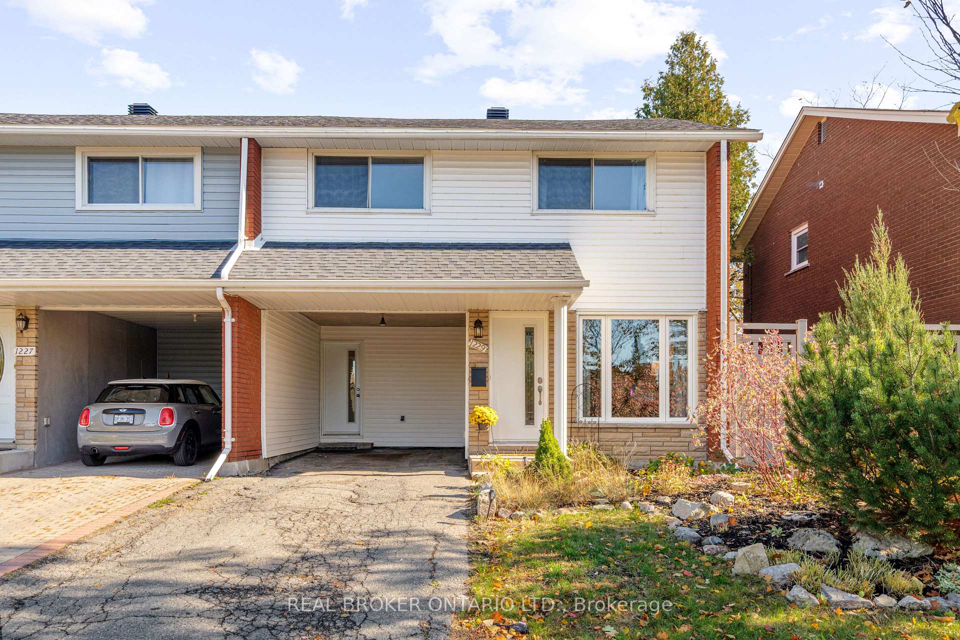 Photo 1 of 1229 Cobden Road, Ottawa, Queensway Terrace South/Ridgeview — HOMEH