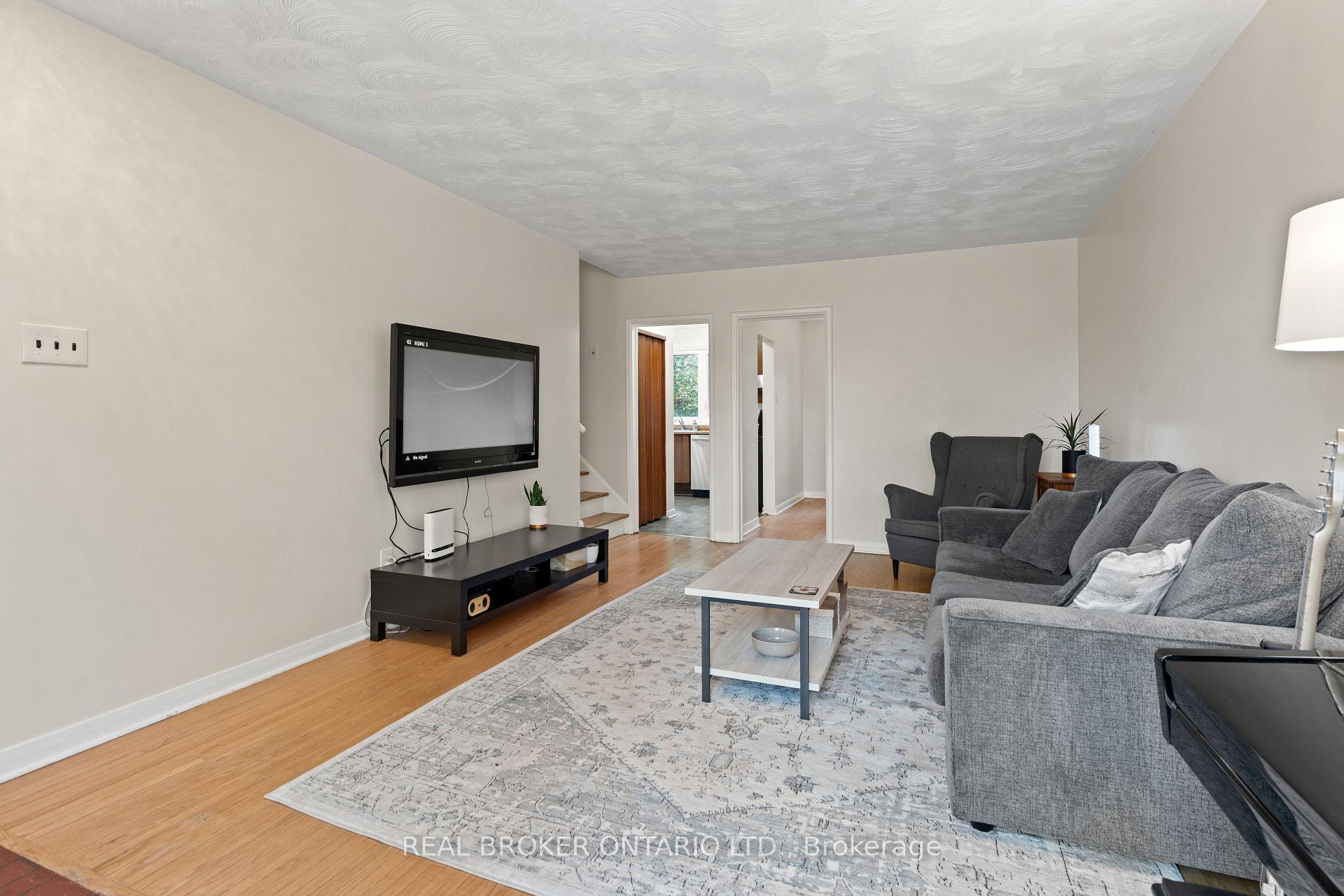 Photo 5 of 1229 Cobden Road, Ottawa, Queensway Terrace South/Ridgeview — HOMEH