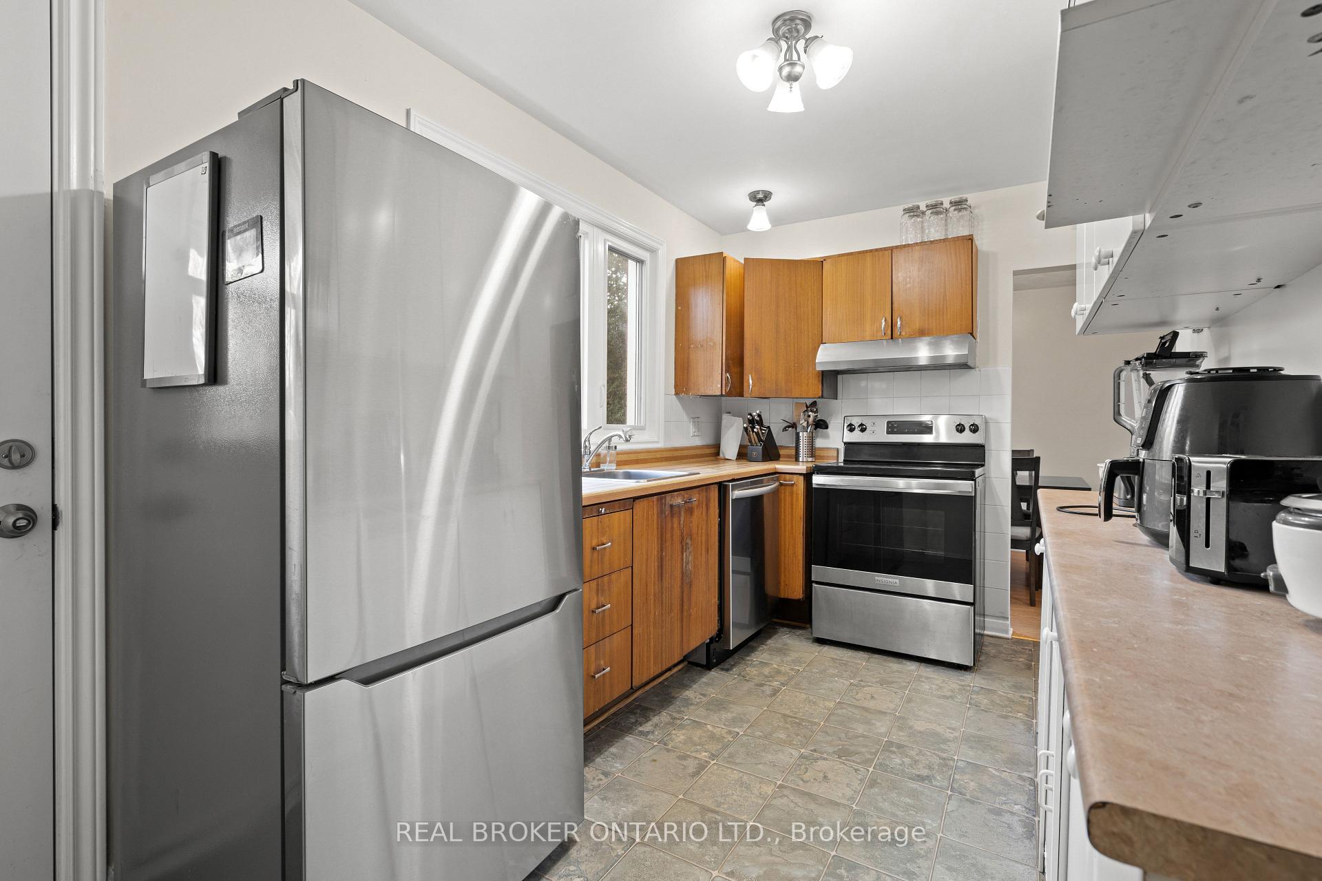 Photo 7 of 1229 Cobden Road, Ottawa, Queensway Terrace South/Ridgeview — HOMEH