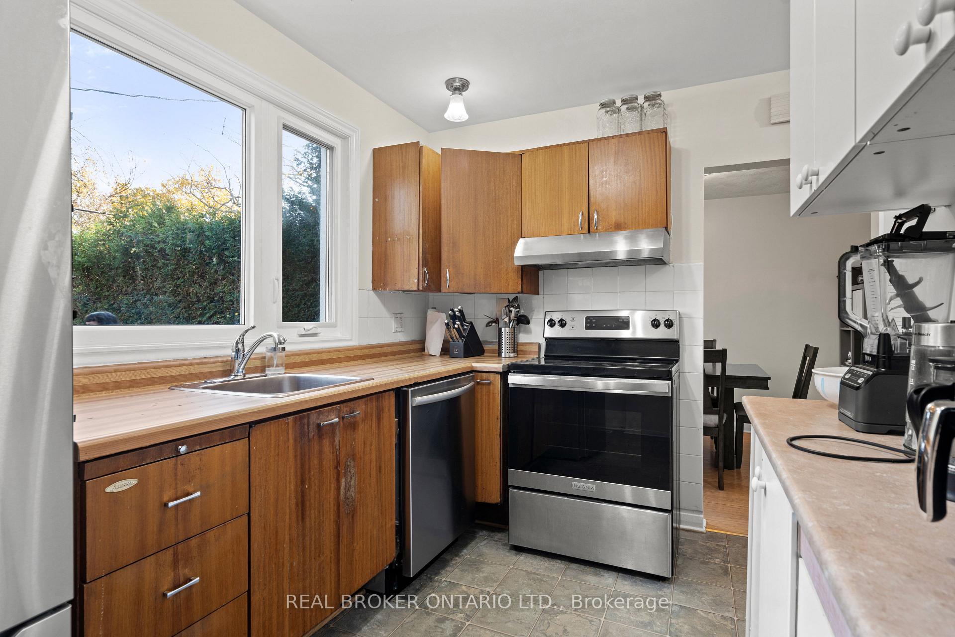 Photo 8 of 1229 Cobden Road, Ottawa, Queensway Terrace South/Ridgeview — HOMEH