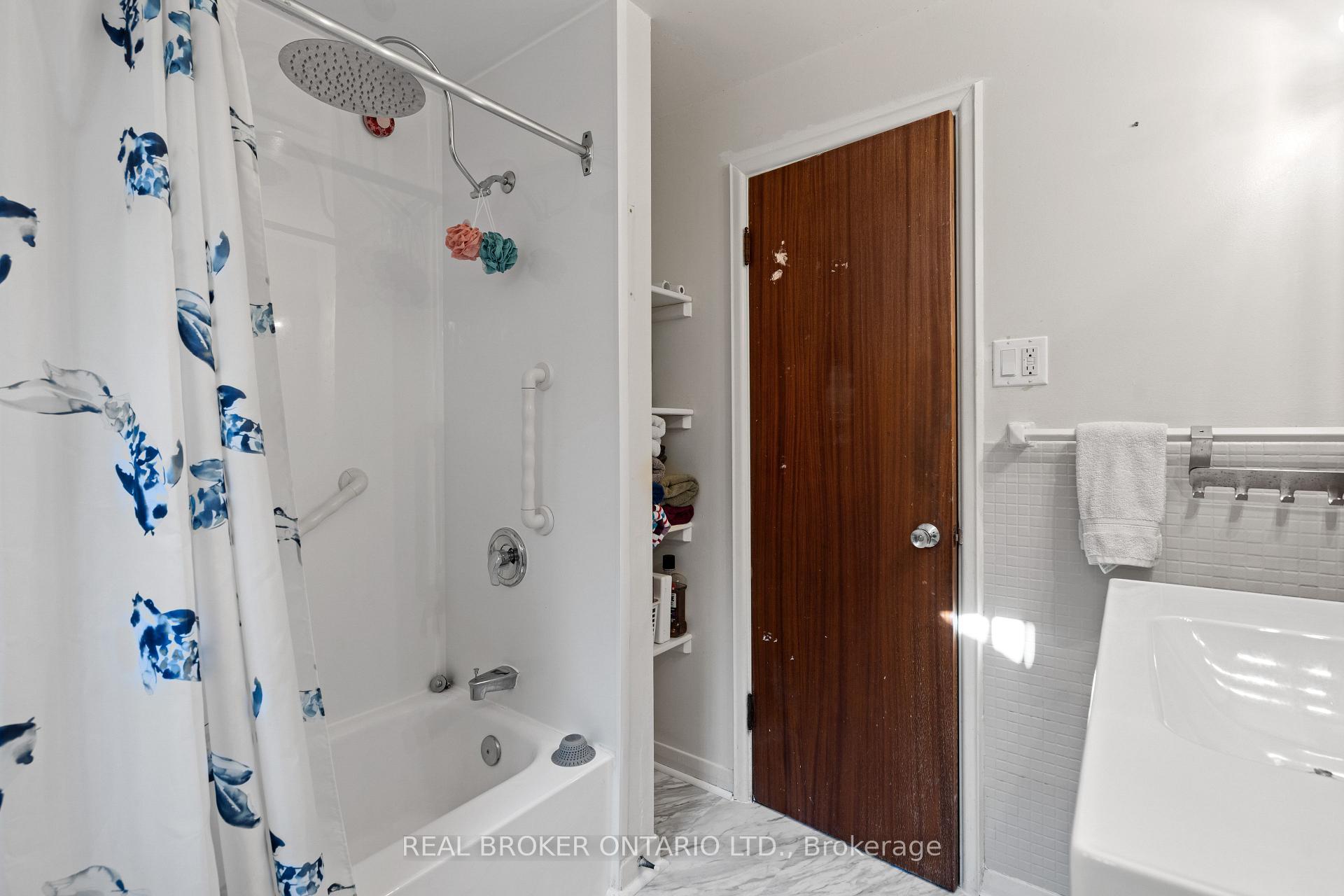 Photo 20 of 1229 Cobden Road, Ottawa, Queensway Terrace South/Ridgeview — HOMEH
