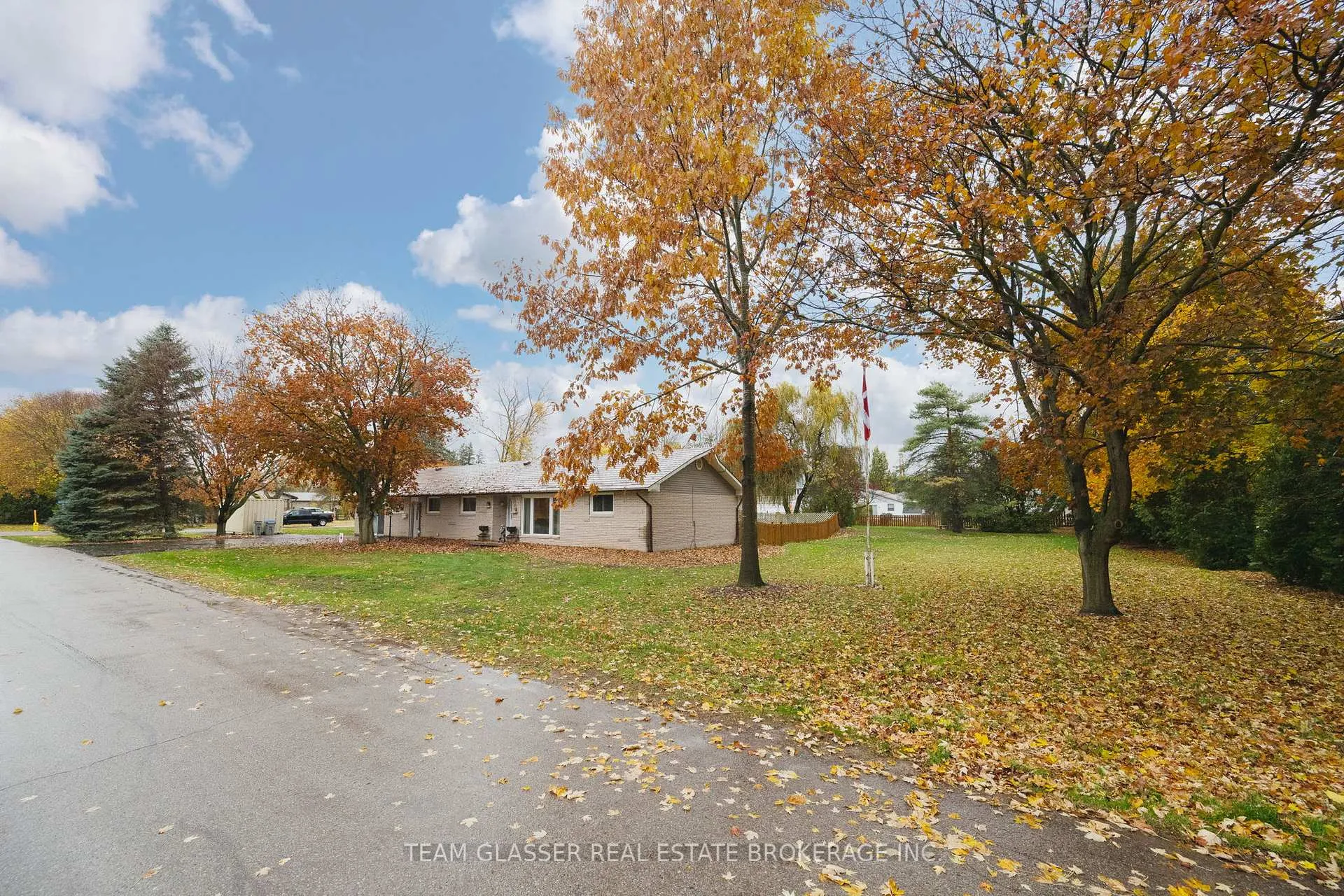 Photo 2 of 128 Centre Street, North Middlesex, Parkhill — HOMEH