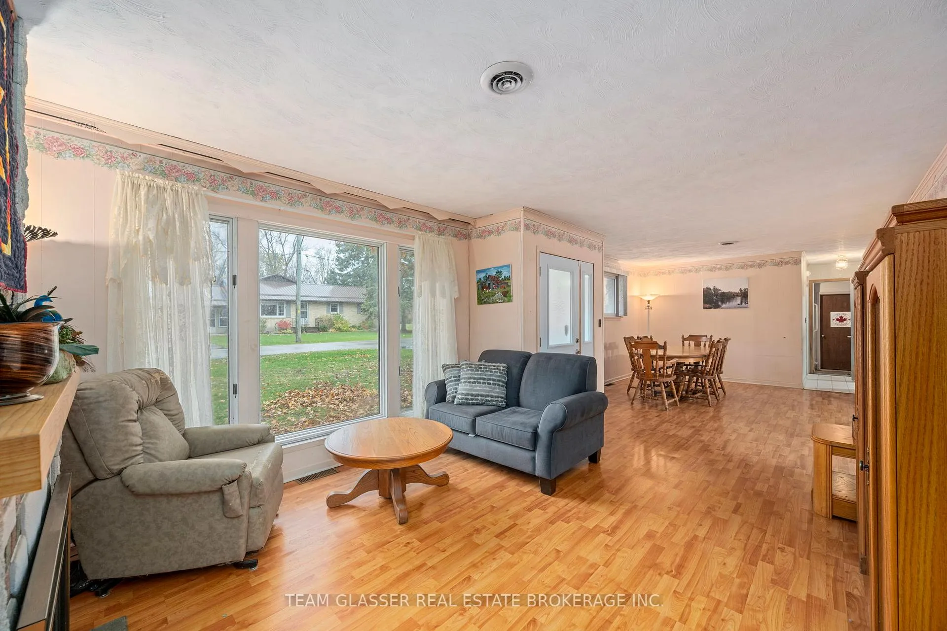 Photo 5 of 128 Centre Street, North Middlesex, Parkhill — HOMEH