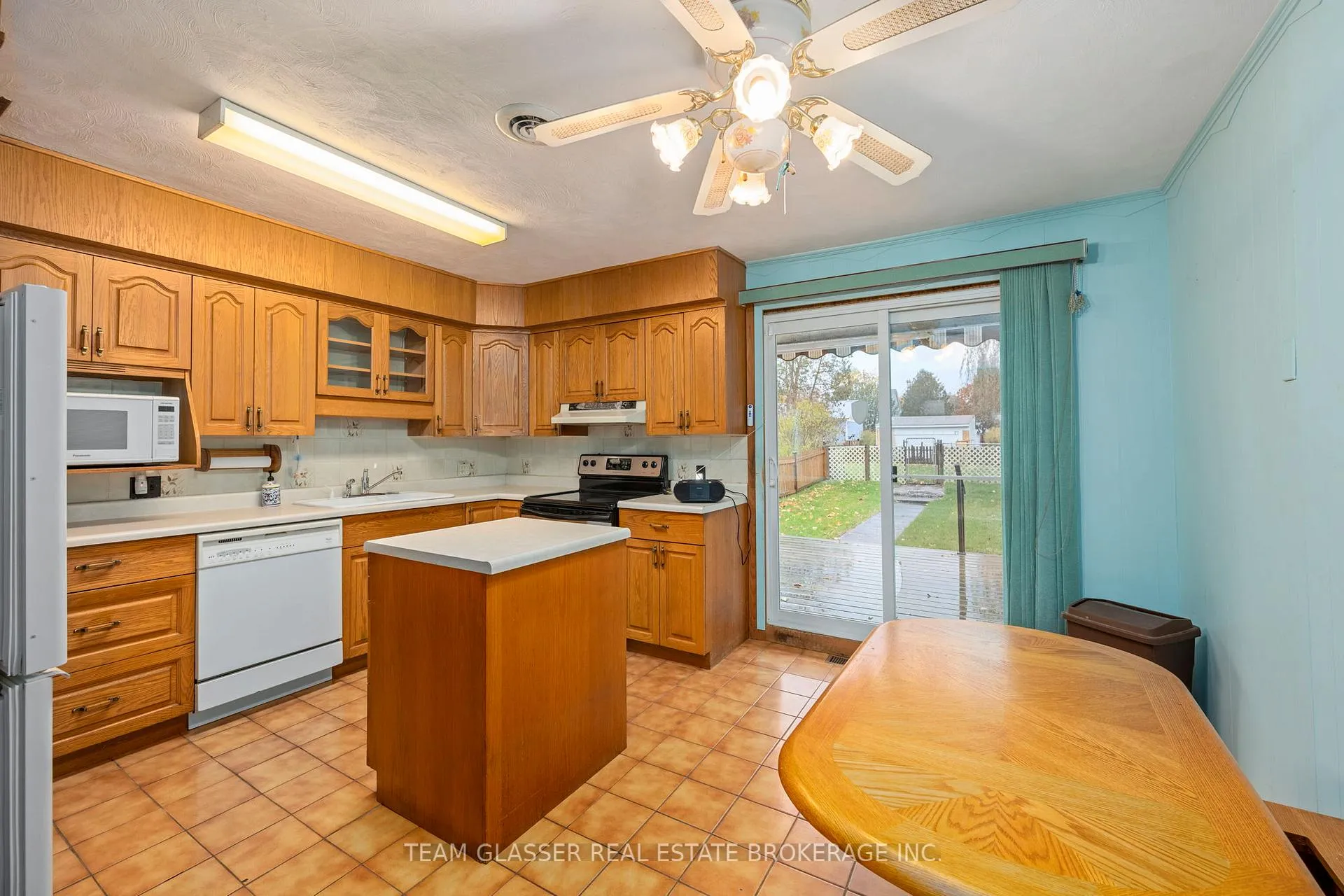 Photo 6 of 128 Centre Street, North Middlesex, Parkhill — HOMEH