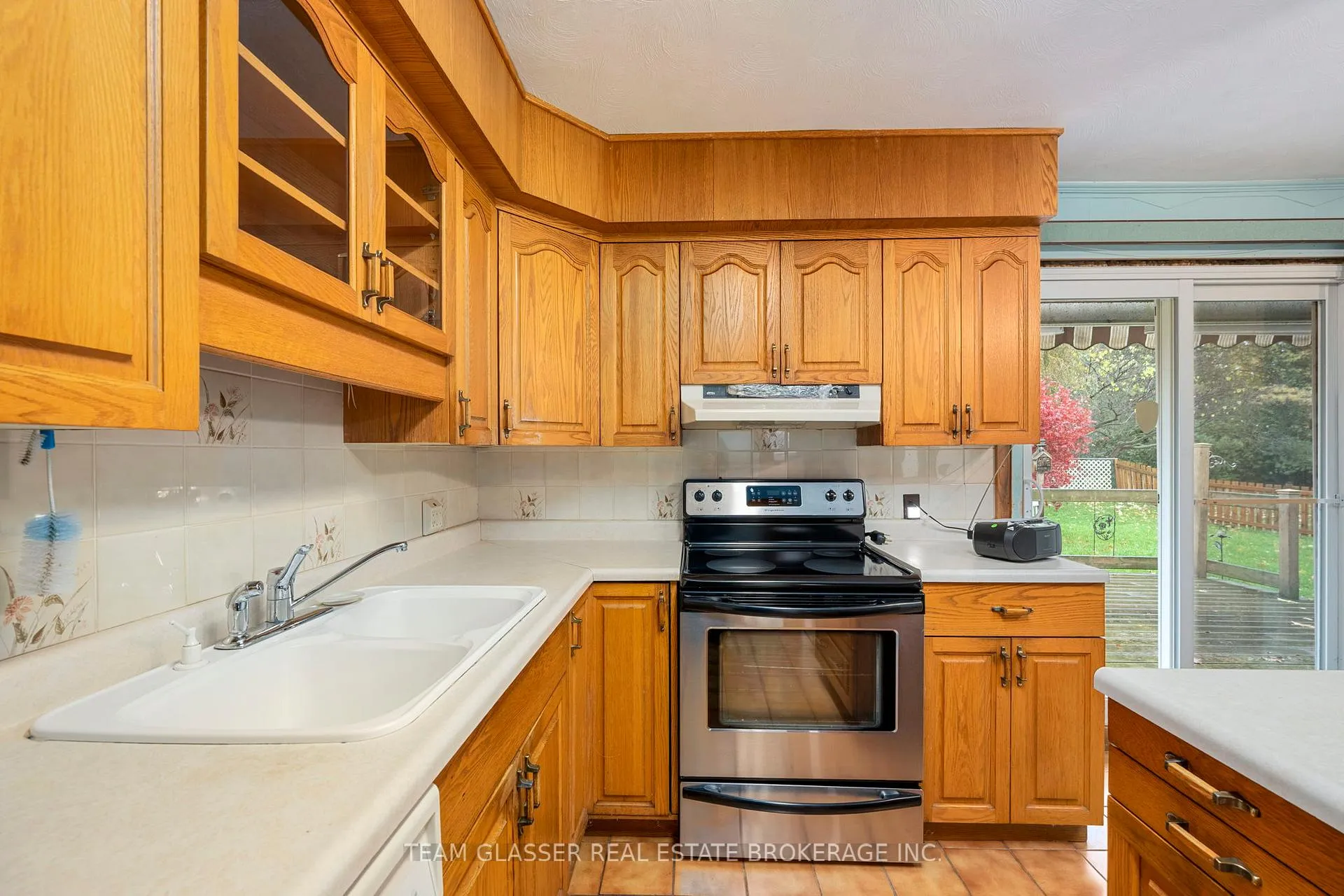 Photo 7 of 128 Centre Street, North Middlesex, Parkhill — HOMEH