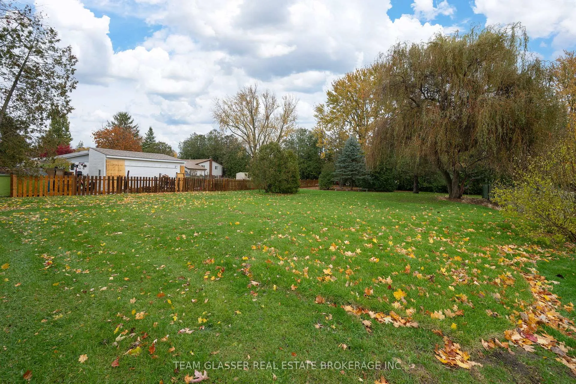 Photo 14 of 128 Centre Street, North Middlesex, Parkhill — HOMEH