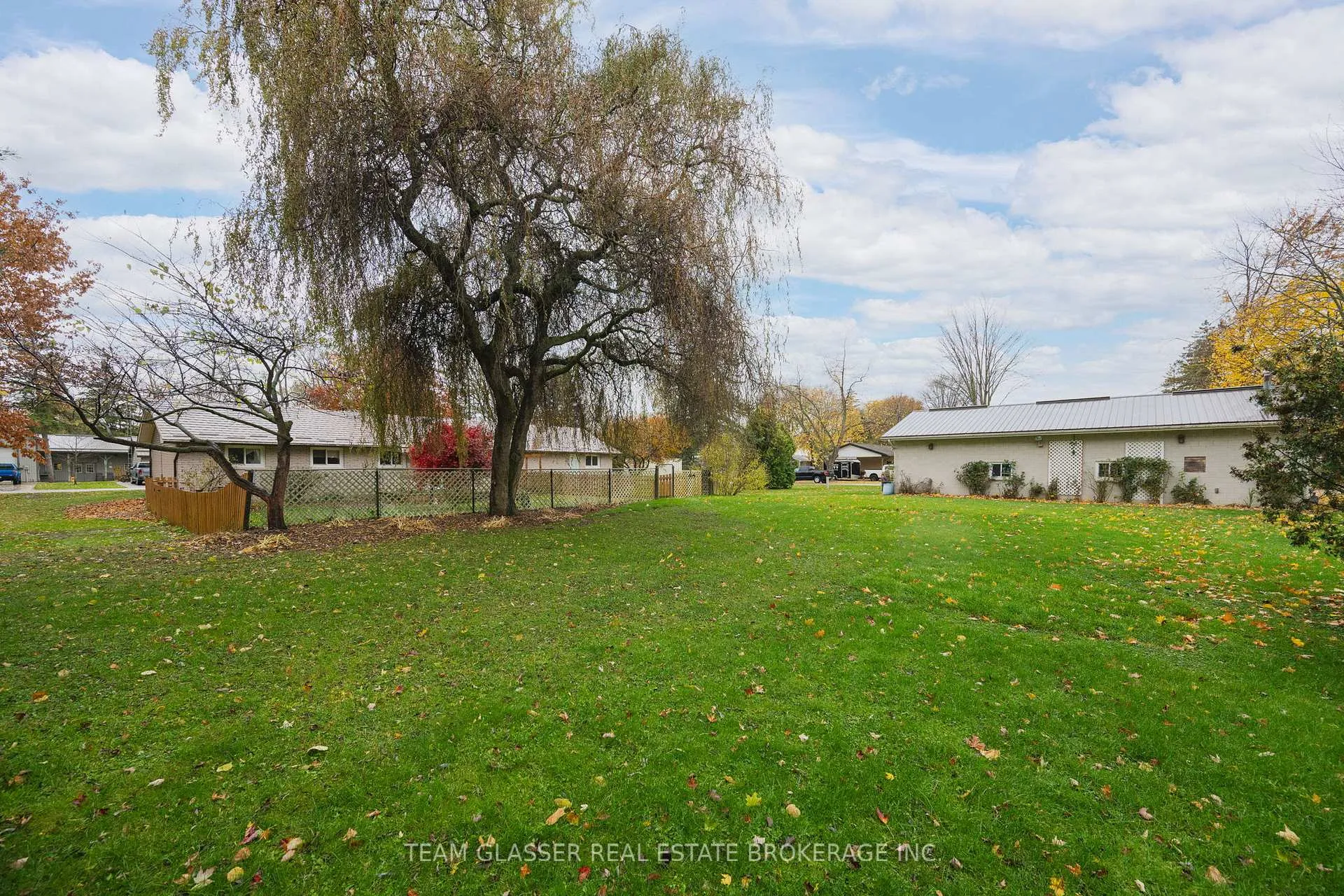 Photo 18 of 128 Centre Street, North Middlesex, Parkhill — HOMEH