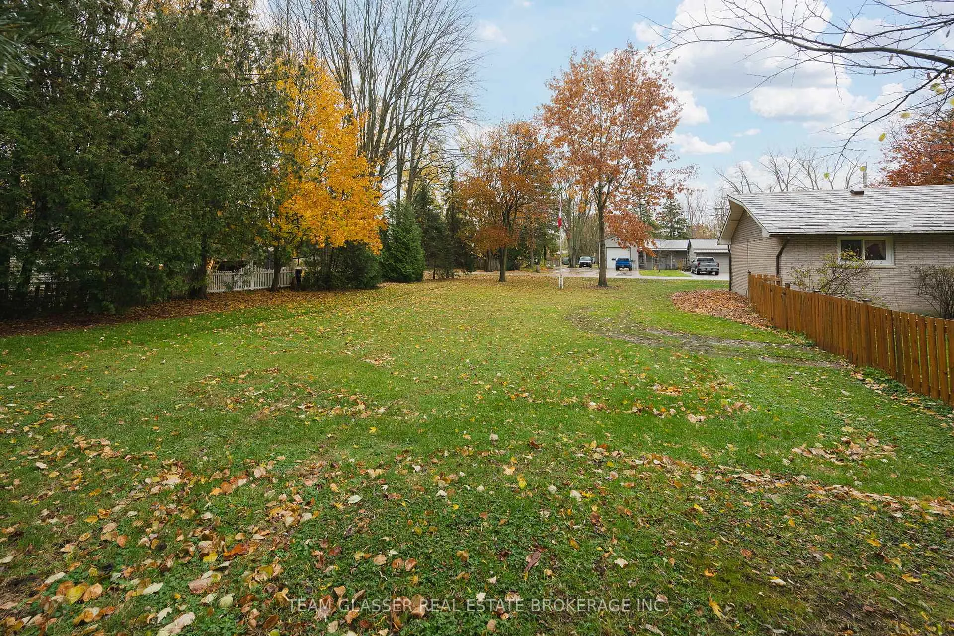 Photo 19 of 128 Centre Street, North Middlesex, Parkhill — HOMEH