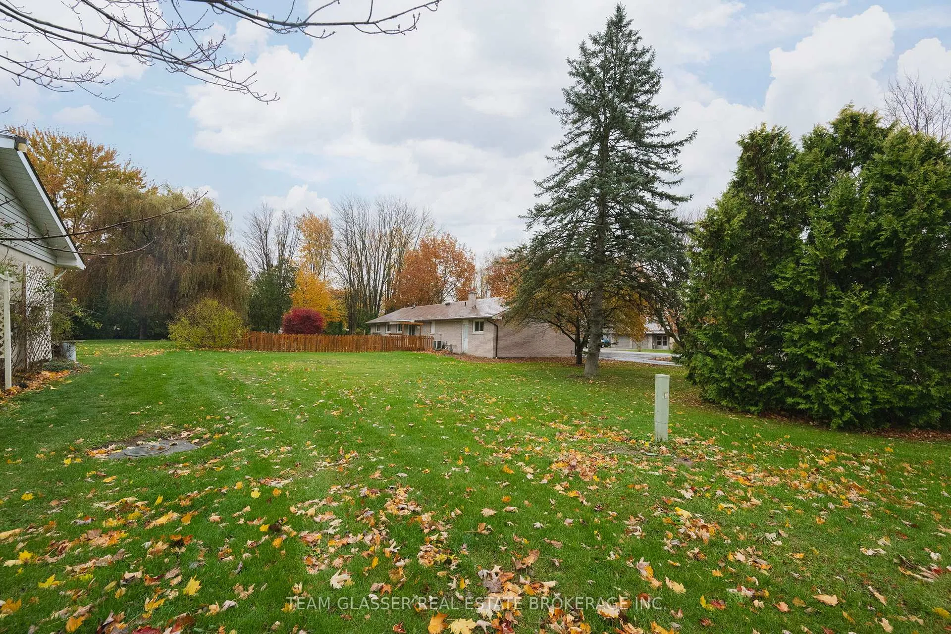 Photo 23 of 128 Centre Street, North Middlesex, Parkhill — HOMEH