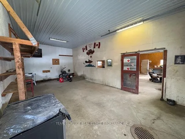 Photo 26 of 128 Centre Street, North Middlesex, Parkhill — HOMEH