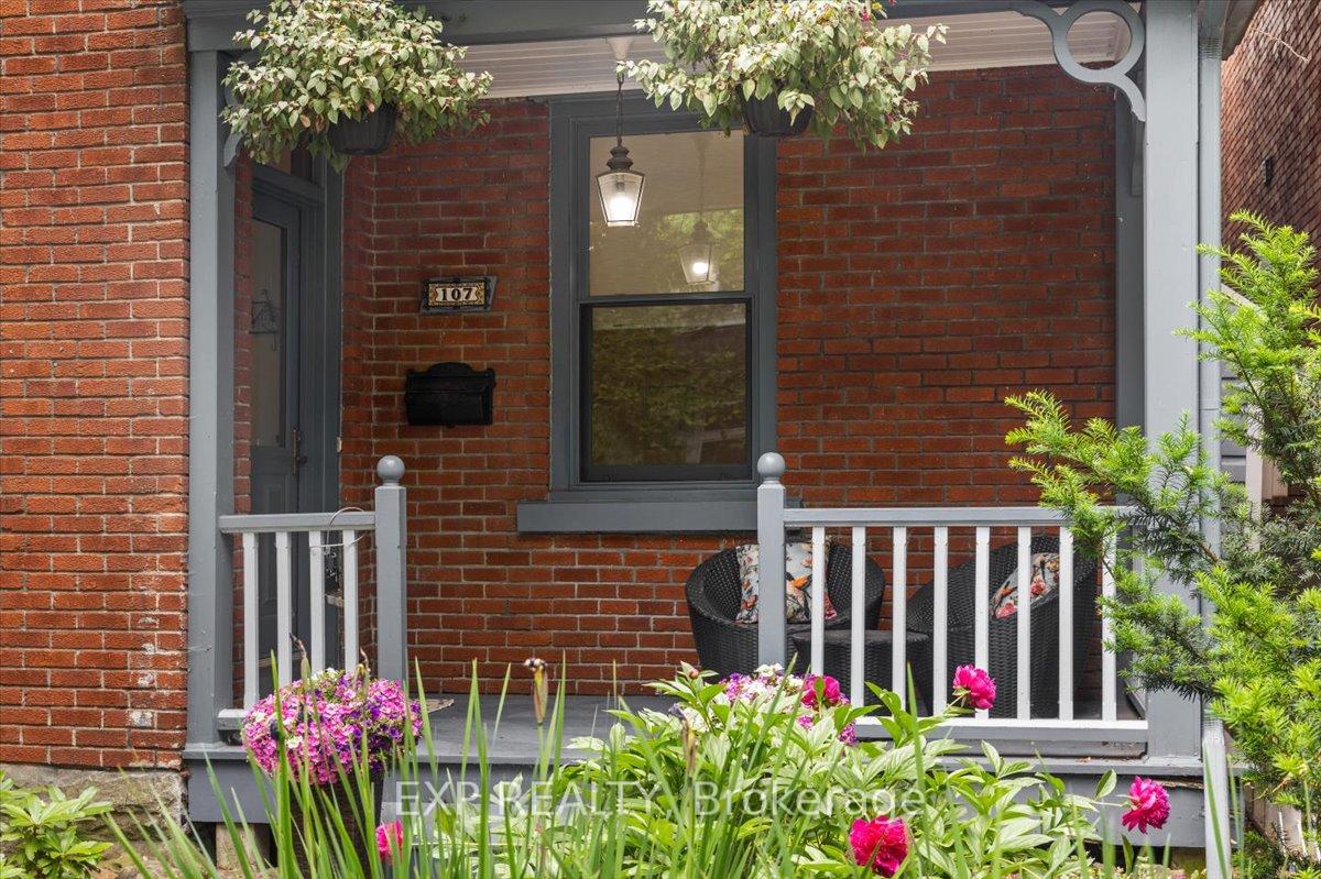 Photo 2 of 107 Stanley Avenue, Ottawa, New Edinburgh — HOMEH