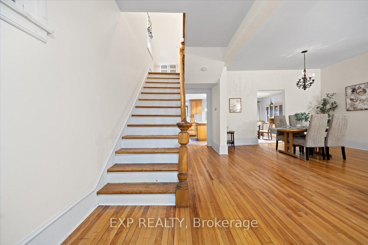 Photo 6 of 107 Stanley Avenue, Ottawa, New Edinburgh — HOMEH